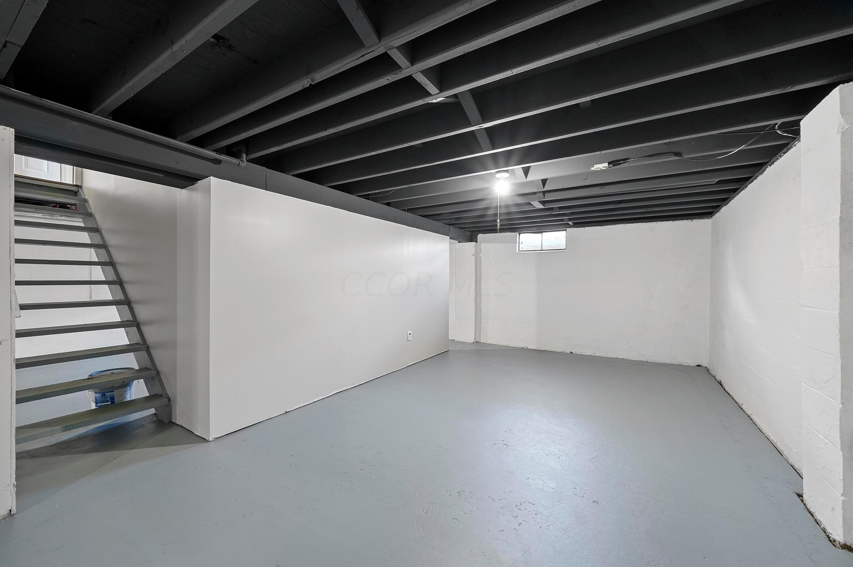 1872 Alvason Ave, Columbus OH exterior