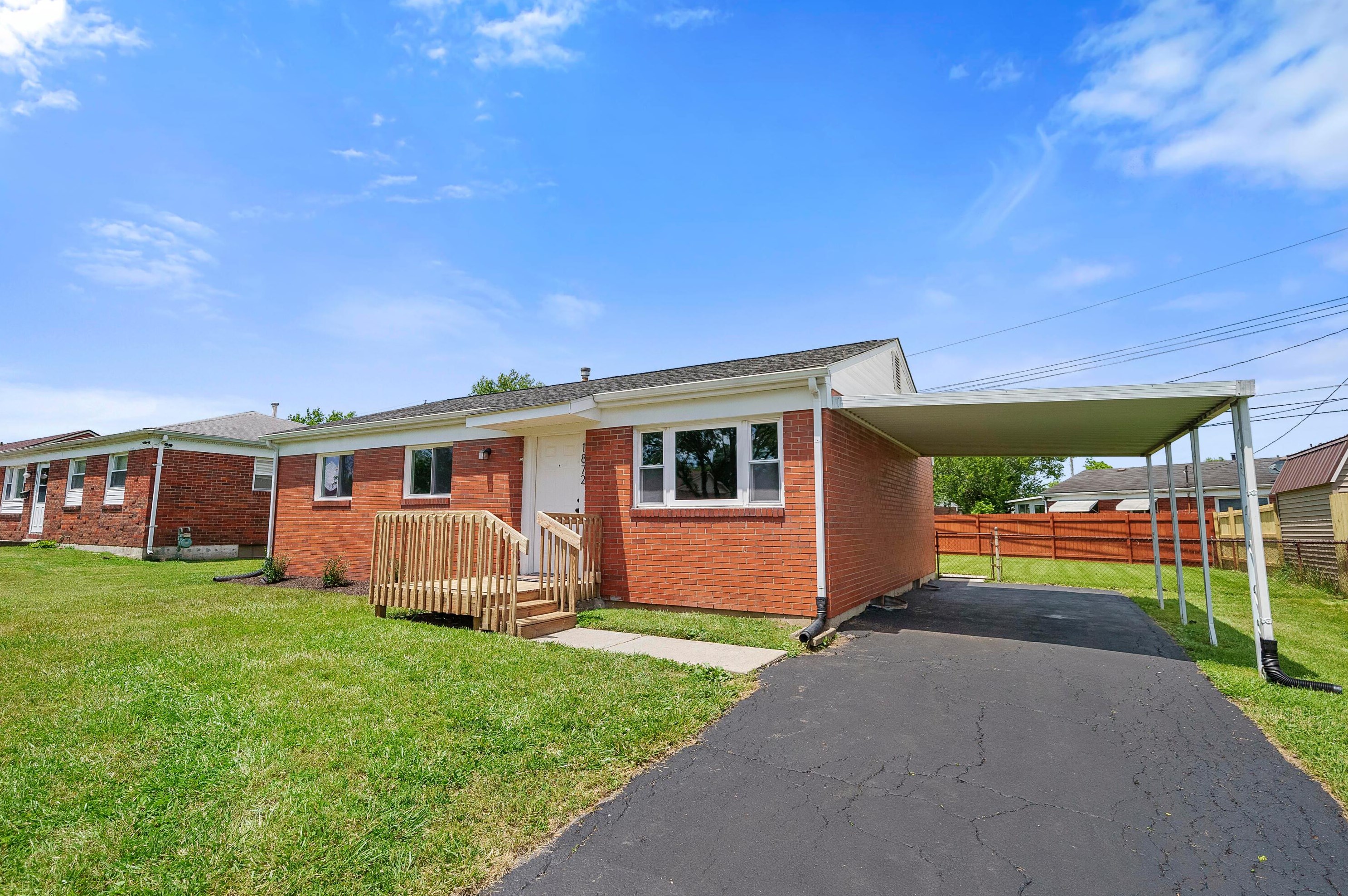 1872 Alvason Ave, Columbus OH exterior