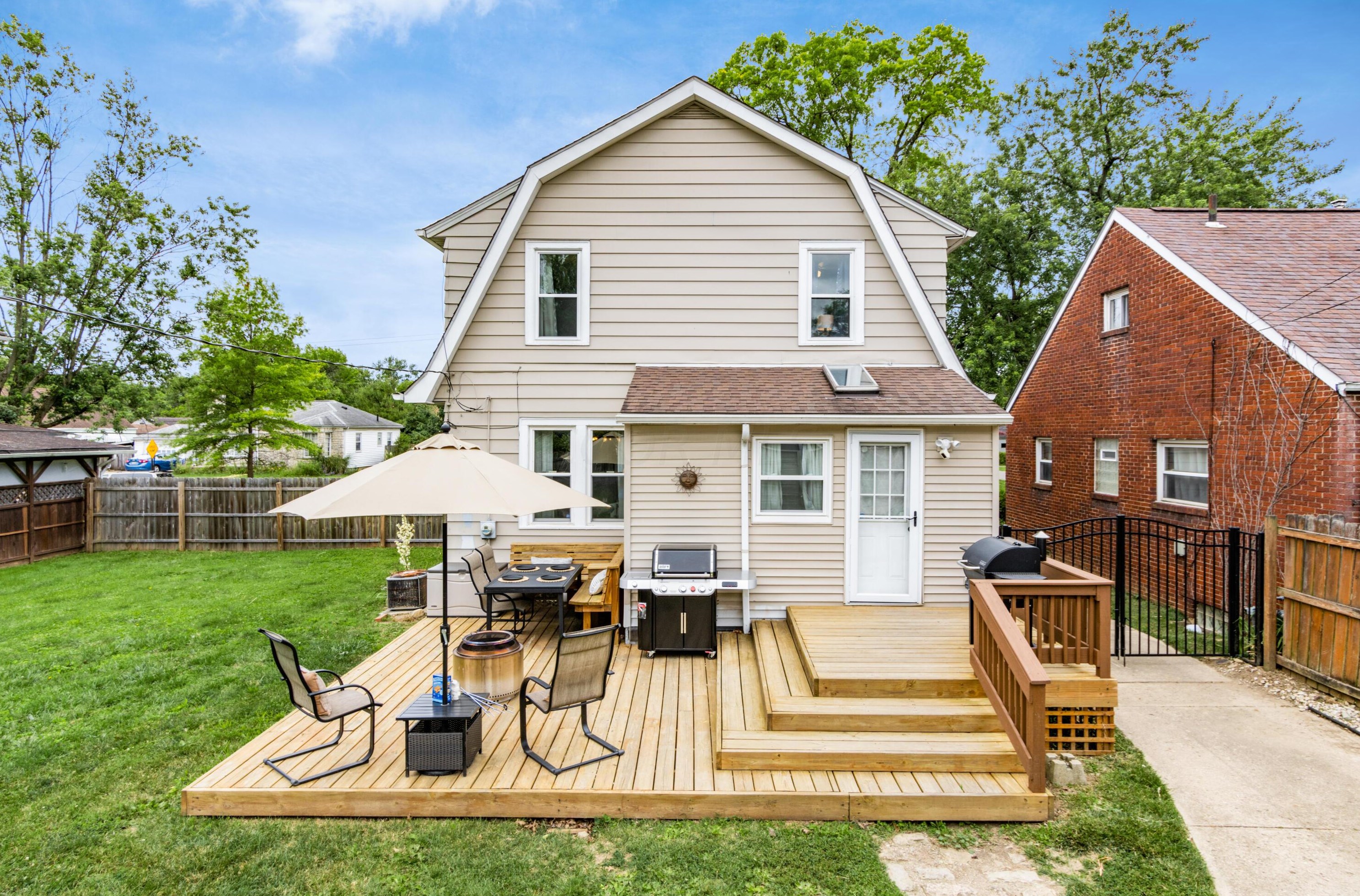 2932 Oaklawn St, Columbus OH  43224-4350 exterior