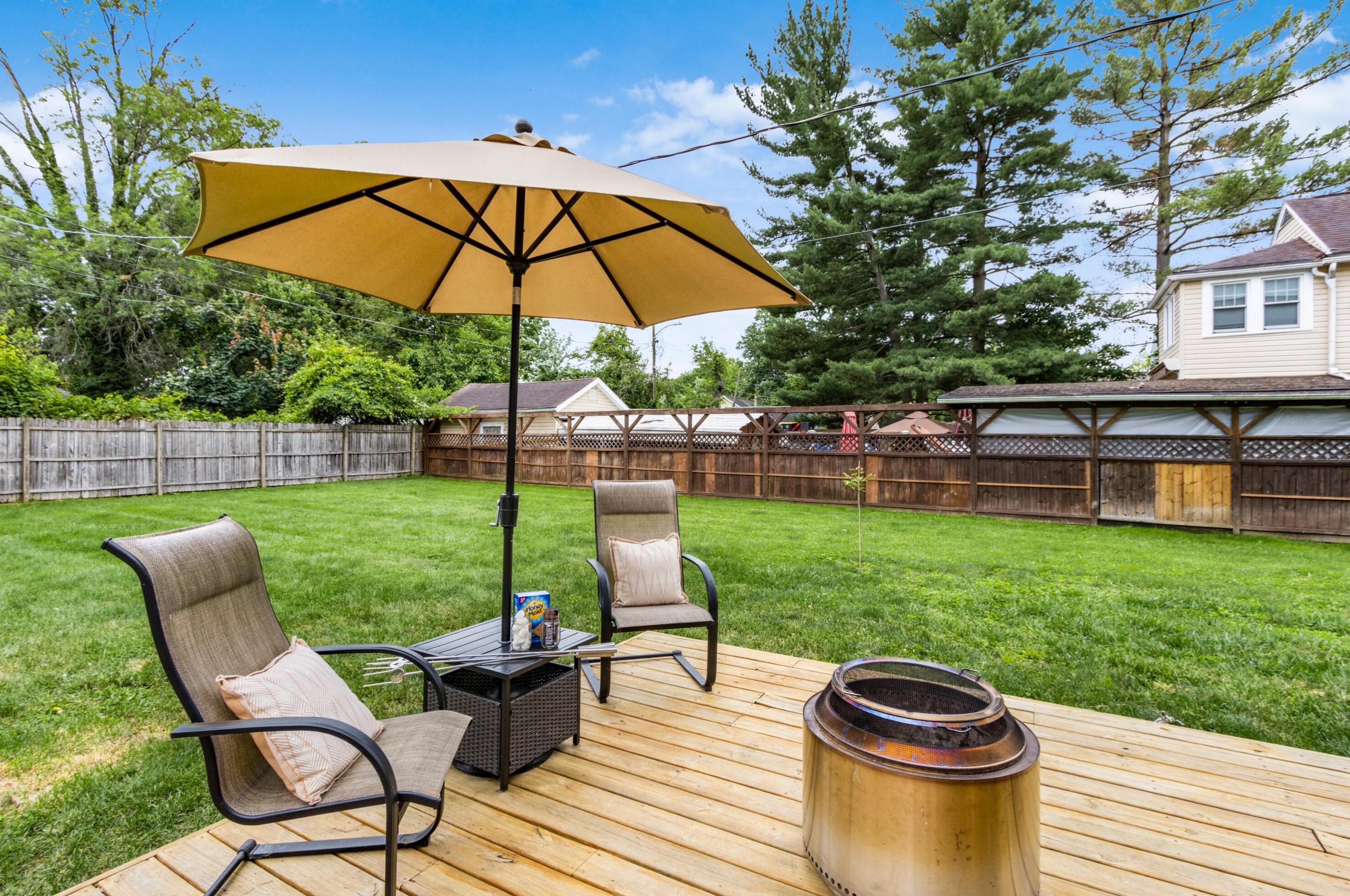 2932 Oaklawn St, Columbus OH  43224-4350 exterior