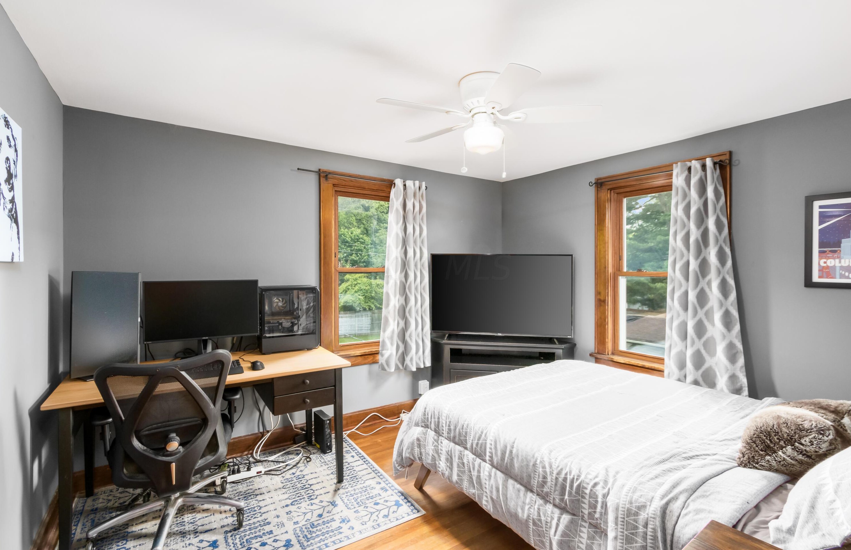 2932 Oaklawn St, Columbus OH  43224-4350 exterior