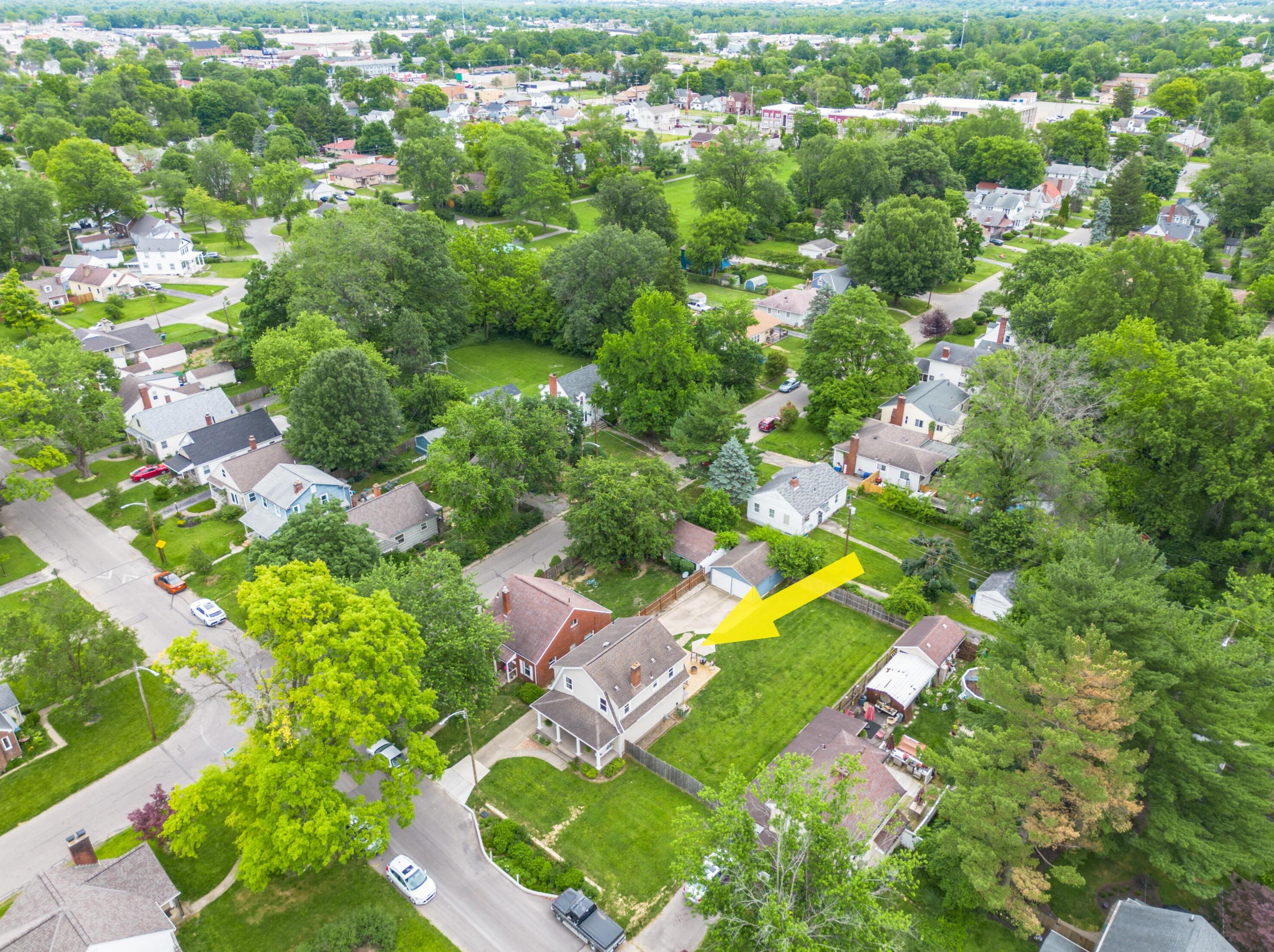 2932 Oaklawn St, Columbus OH  43224-4350 exterior