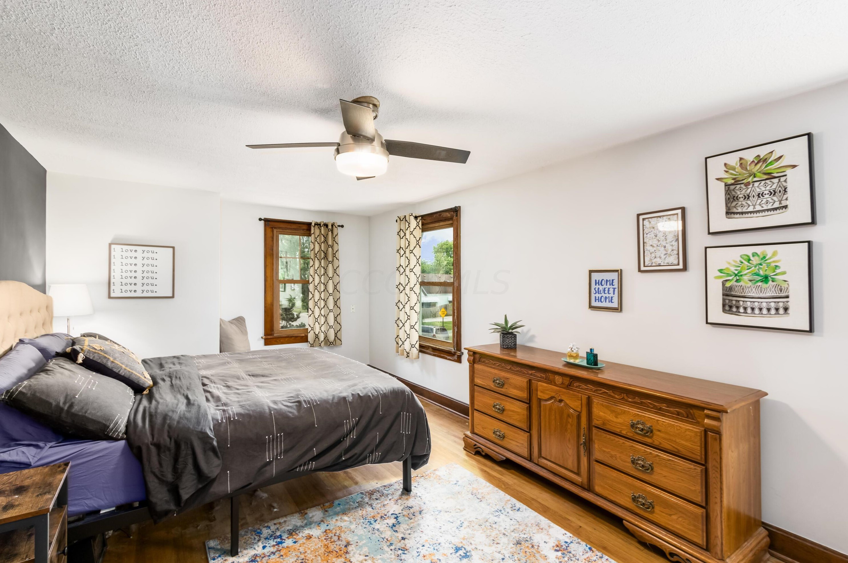 2932 Oaklawn St, Columbus OH  43224-4350 exterior