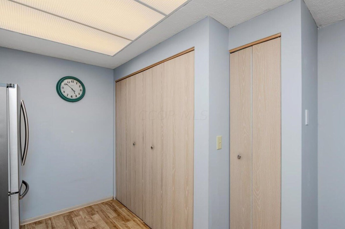 1252 Villa Oaks Ct, Columbus OH exterior