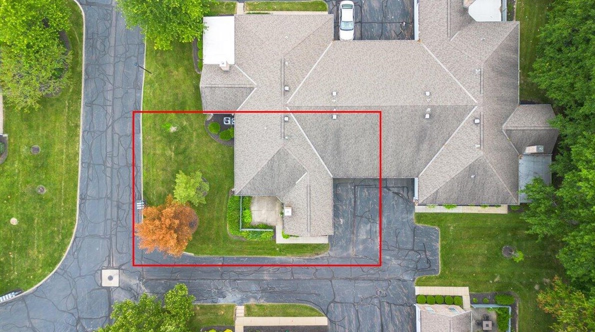 1252 Villa Oaks Ct, Columbus OH exterior