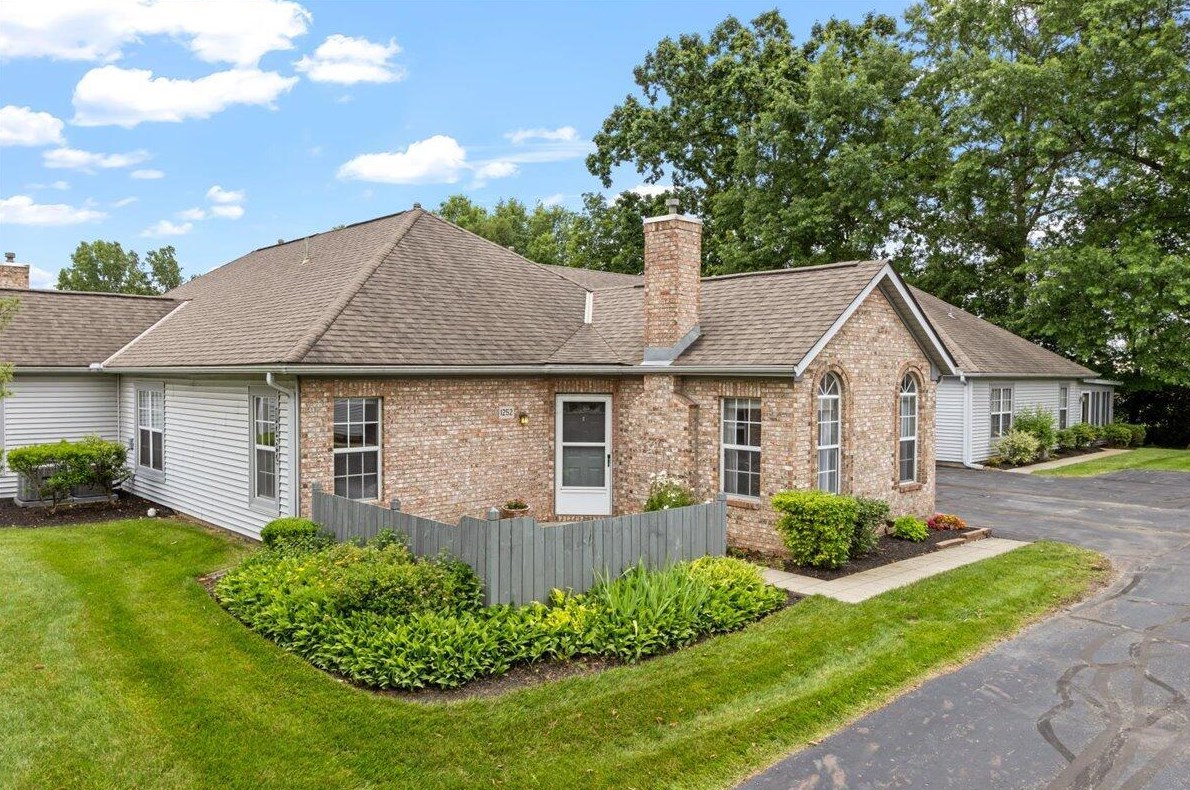 1252 Villa Oaks Ct, Columbus, OH 43230-6795