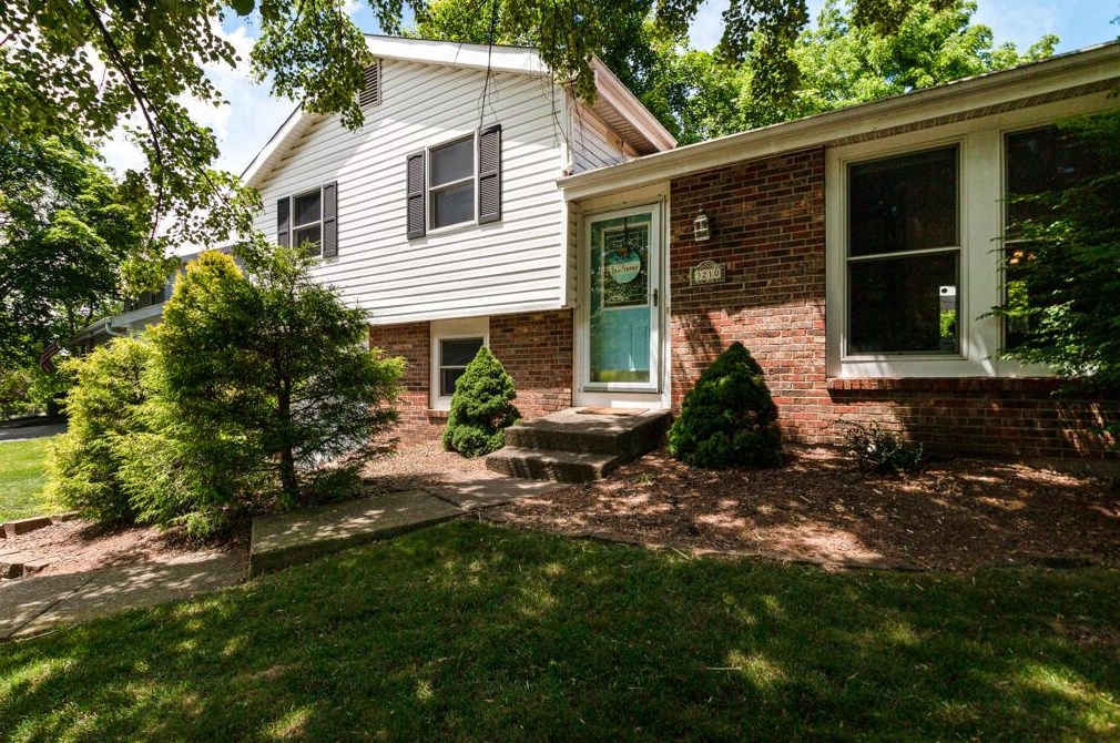 3210 Delburn Ave, Dublin, OH 43017-1615
