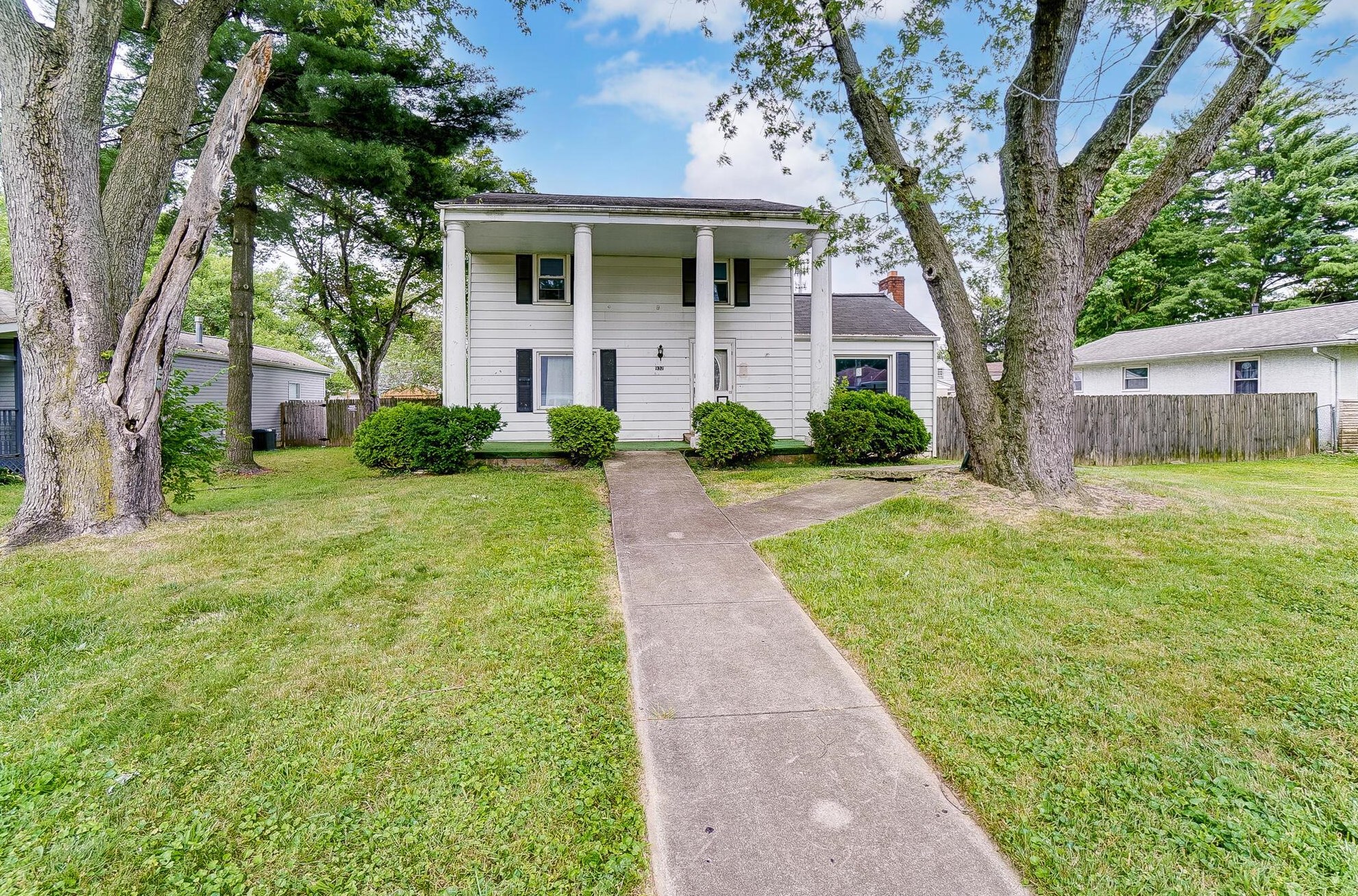 932 Ruby Ave, Columbus, OH 43227-1016