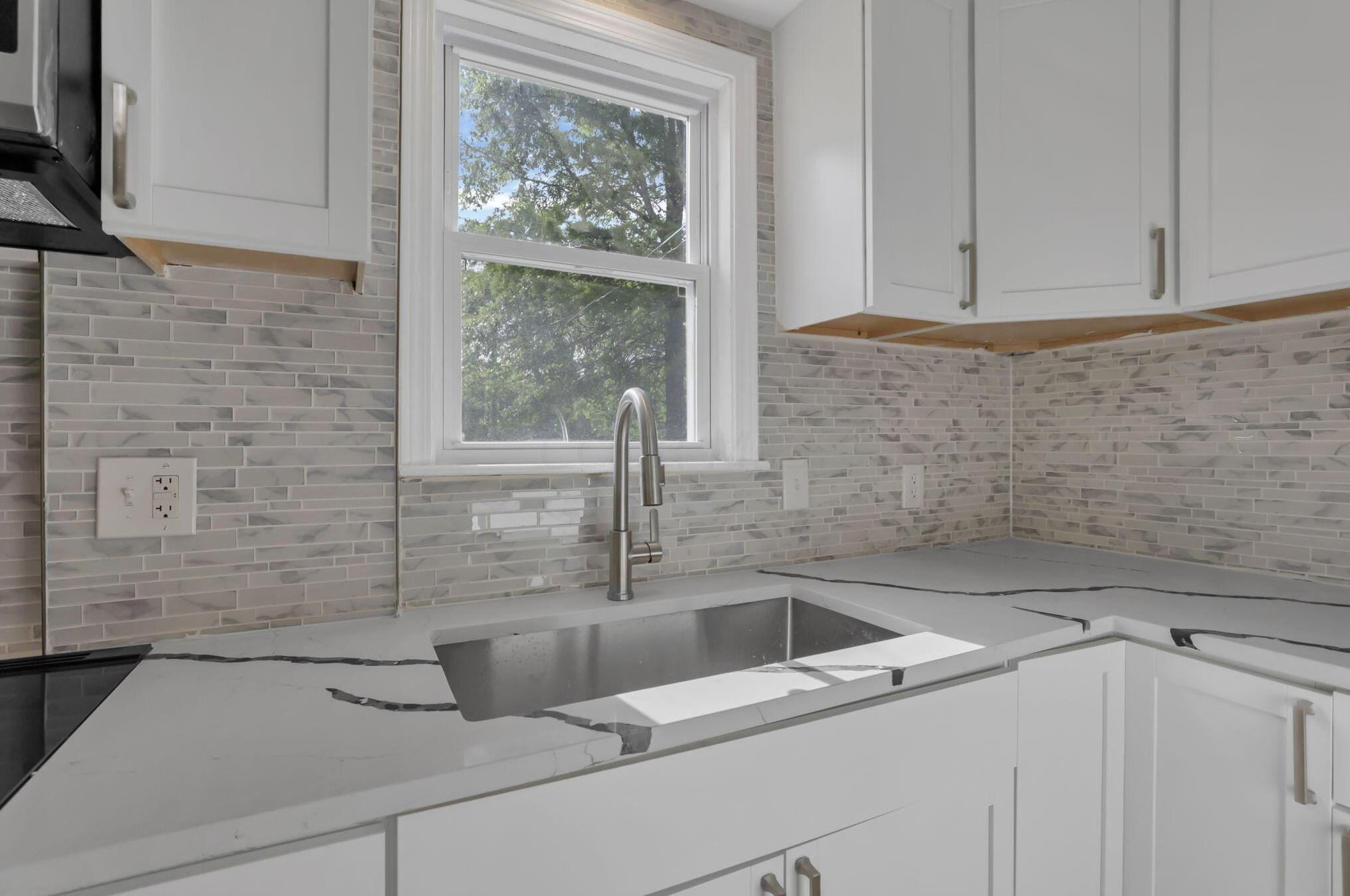 2344 Taylor Ave, Columbus OH  43203-1222 exterior