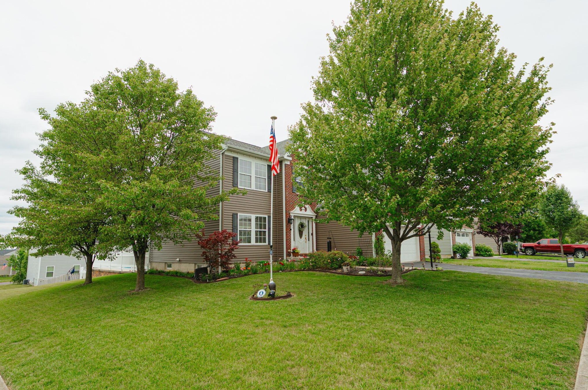 2577 Ridgeway Ave, Lancaster, OH 43130