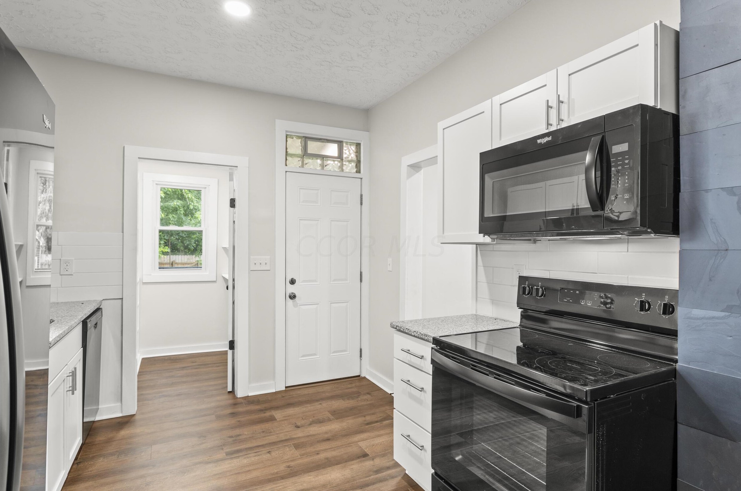 1592 Genessee Ave, Columbus OH 43211-1518 exterior