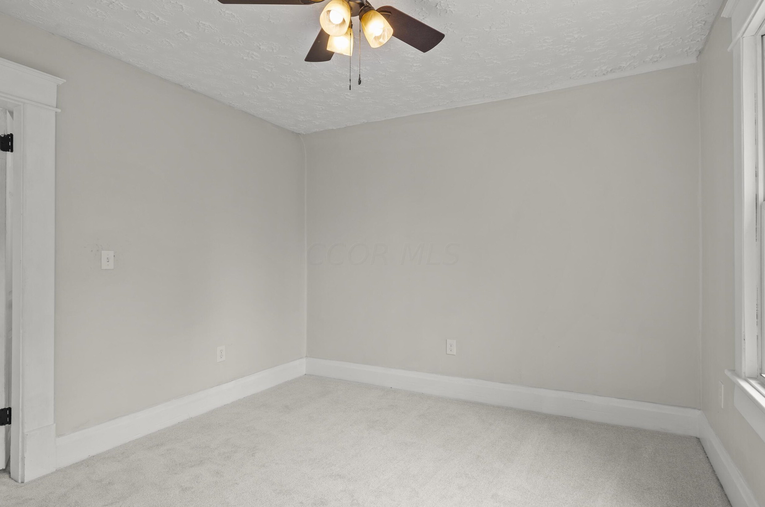 1592 Genessee Ave, Columbus OH 43211-1518 exterior