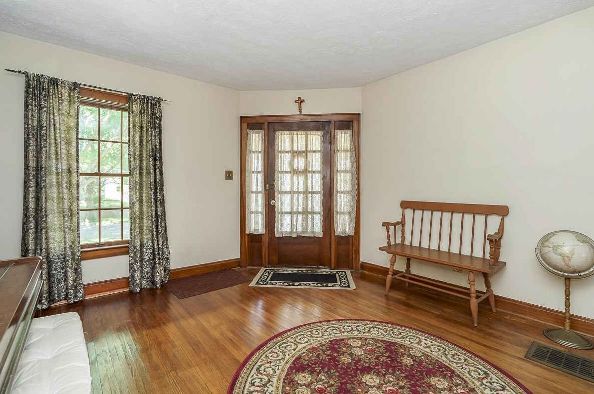 432 Binns Blvd, Columbus, OH 43204-2518