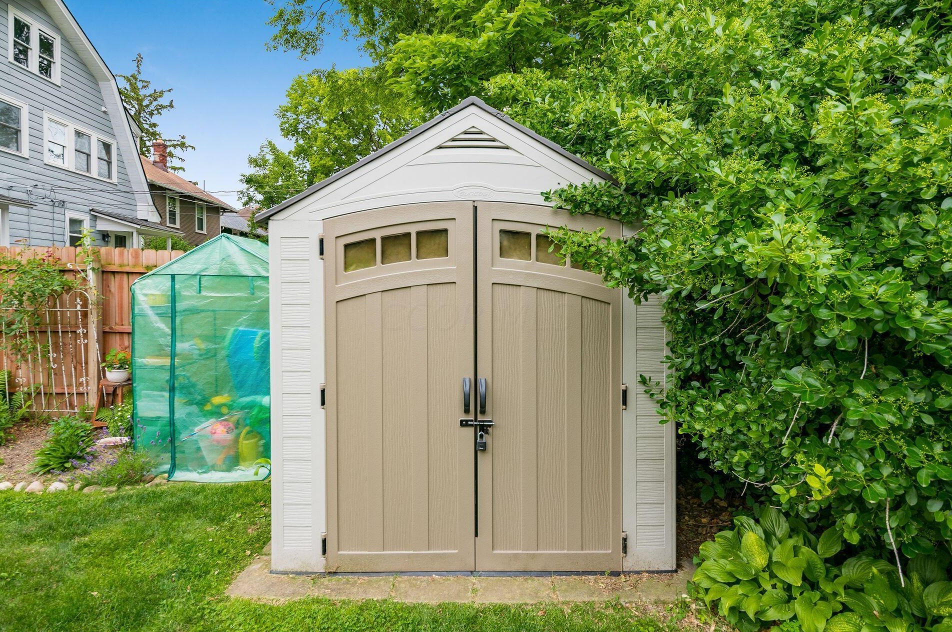 2391 Glenmawr Ave, Columbus OH  43202-3106 exterior