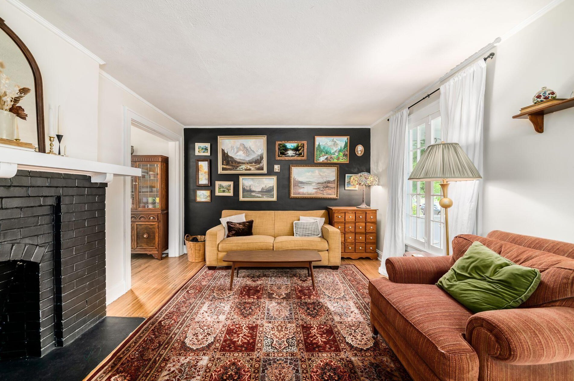 2391 Glenmawr Ave, Columbus OH  43202-3106 exterior