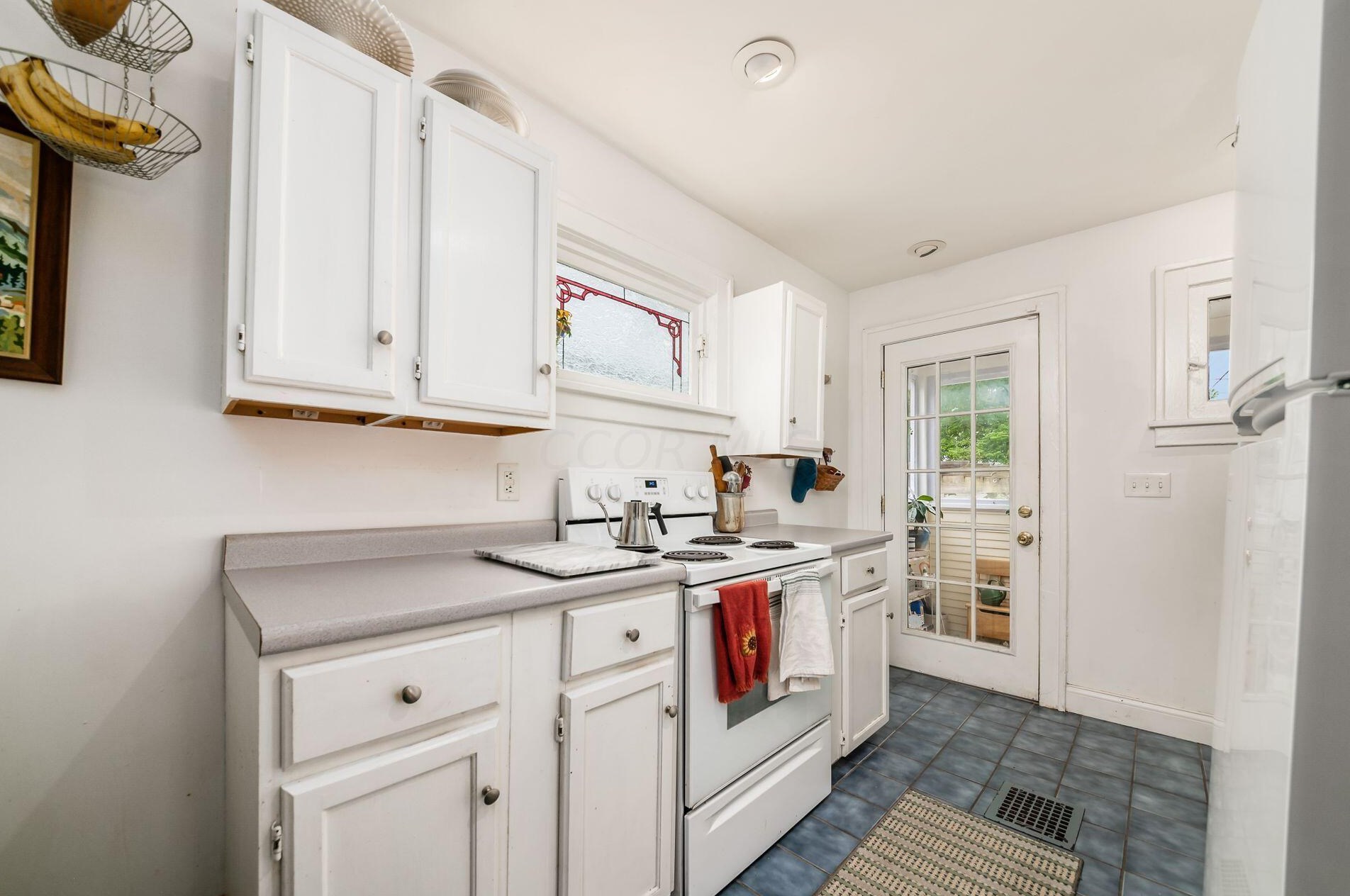 2391 Glenmawr Ave, Columbus OH  43202-3106 exterior