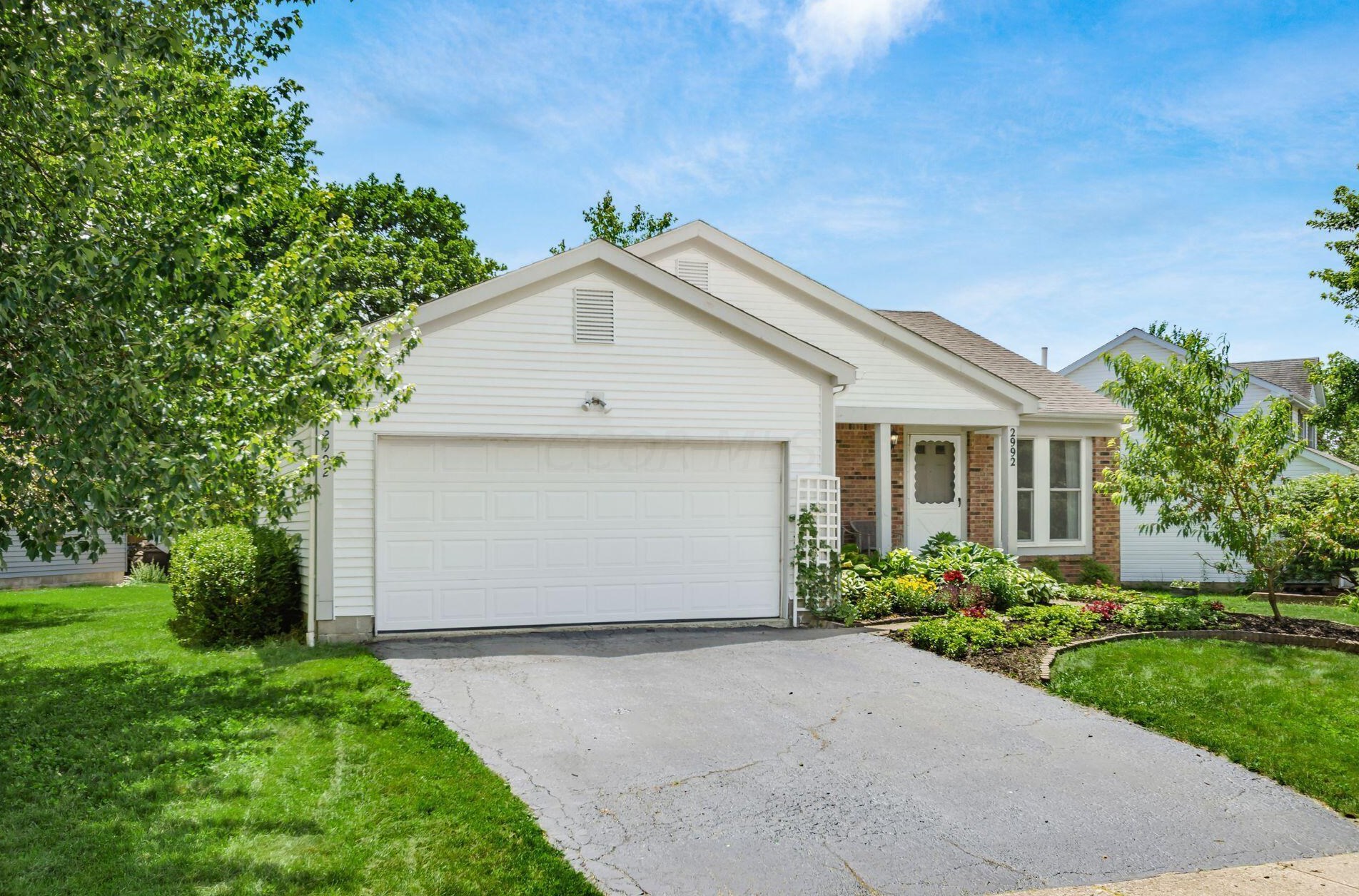 2992 Stone Mountain Dr, Pickerington, OH 43147-9034