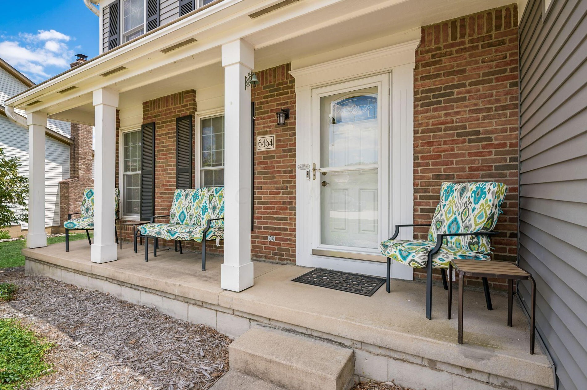 6464 Portage Path Ct, Darbydale, OH 43123-9584