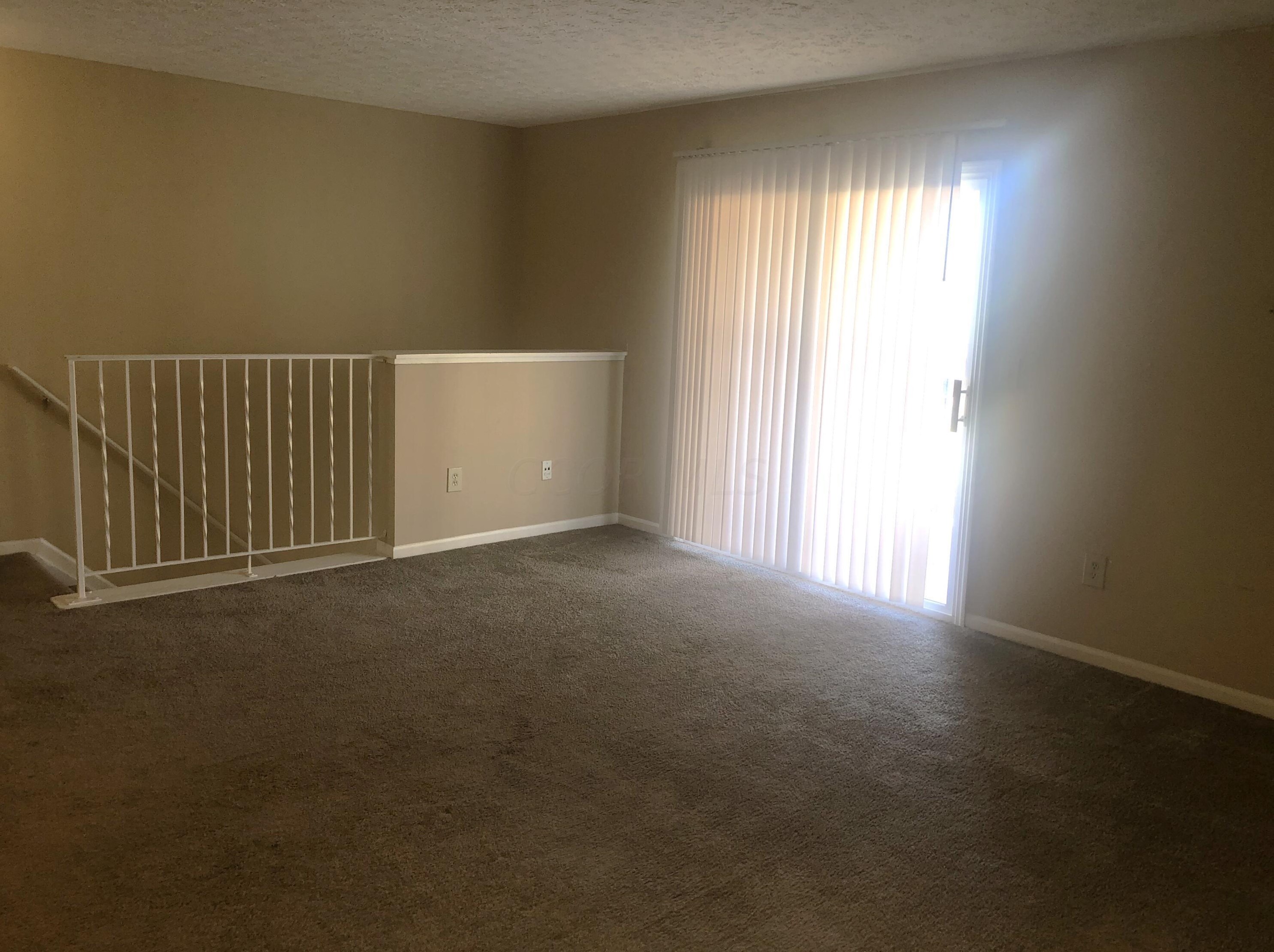 5353 Cypress Chase, Columbus OH  43228-7212 exterior