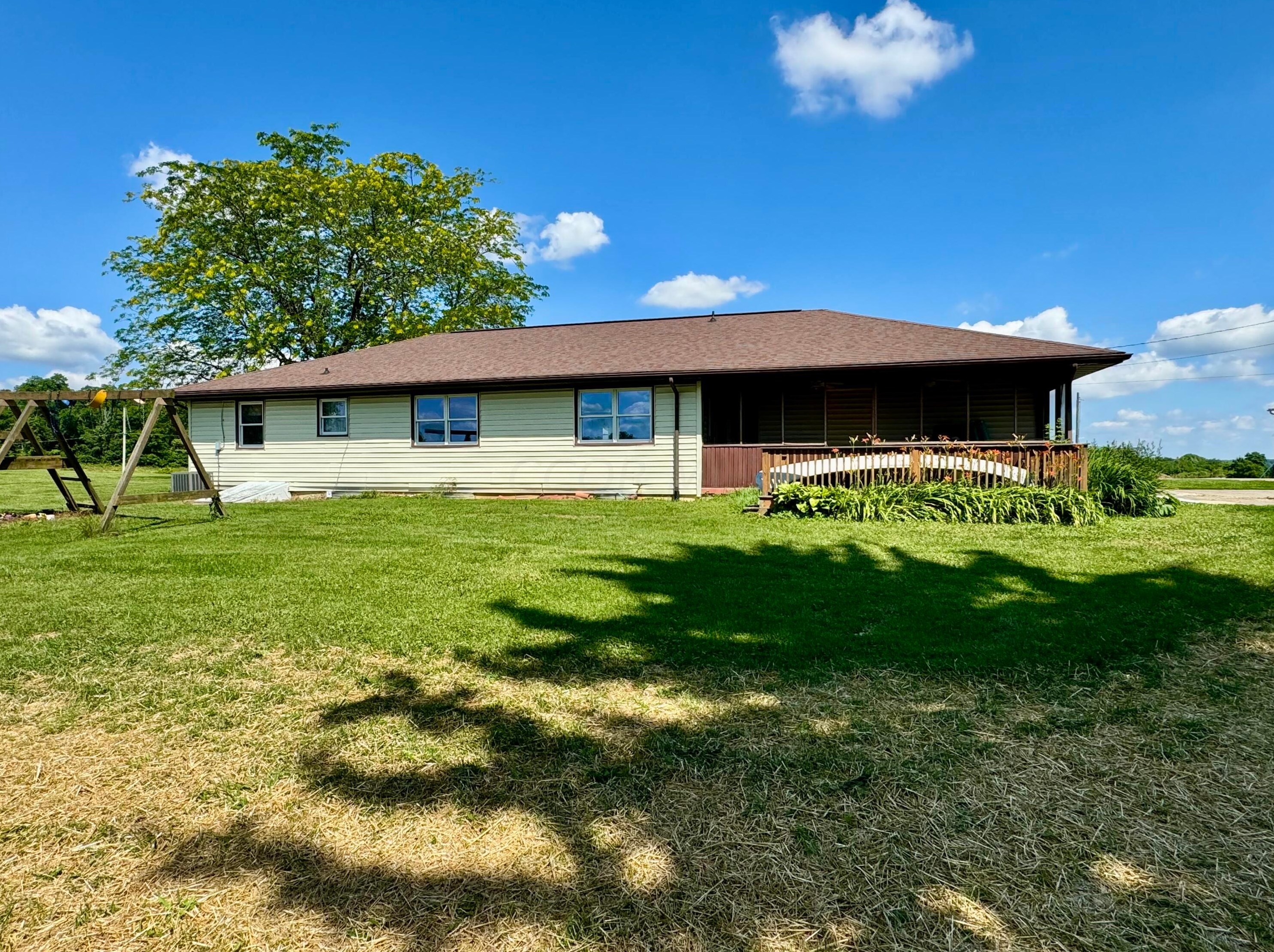 5207 Rush Creek Rd, Somerset, OH 43783-9567