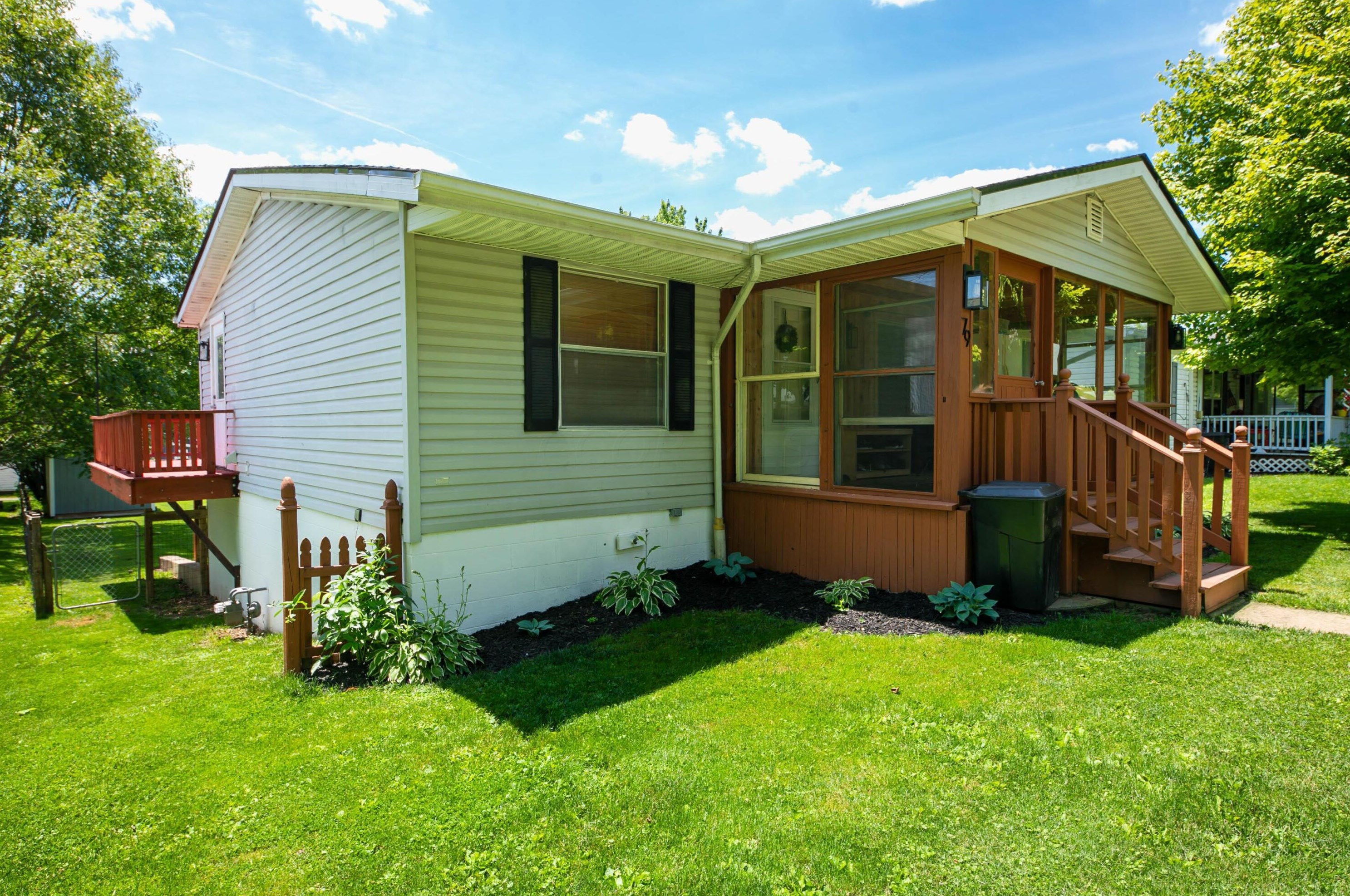 79 Prospect St, Mechanicsburg, OH 43044-1141