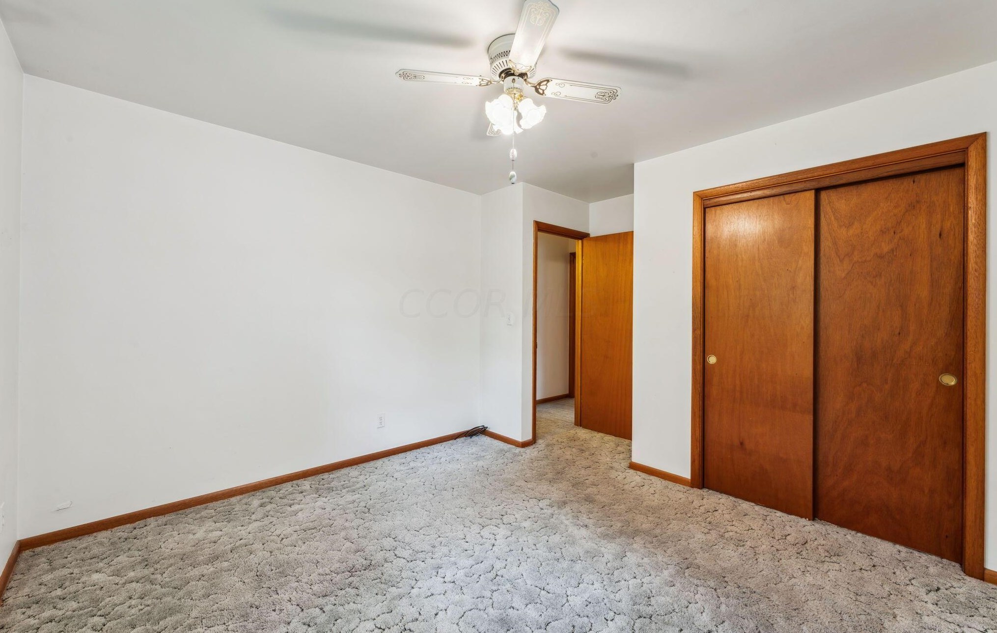 3748 Kinsey Dr, Columbus OH  43224-2644 exterior
