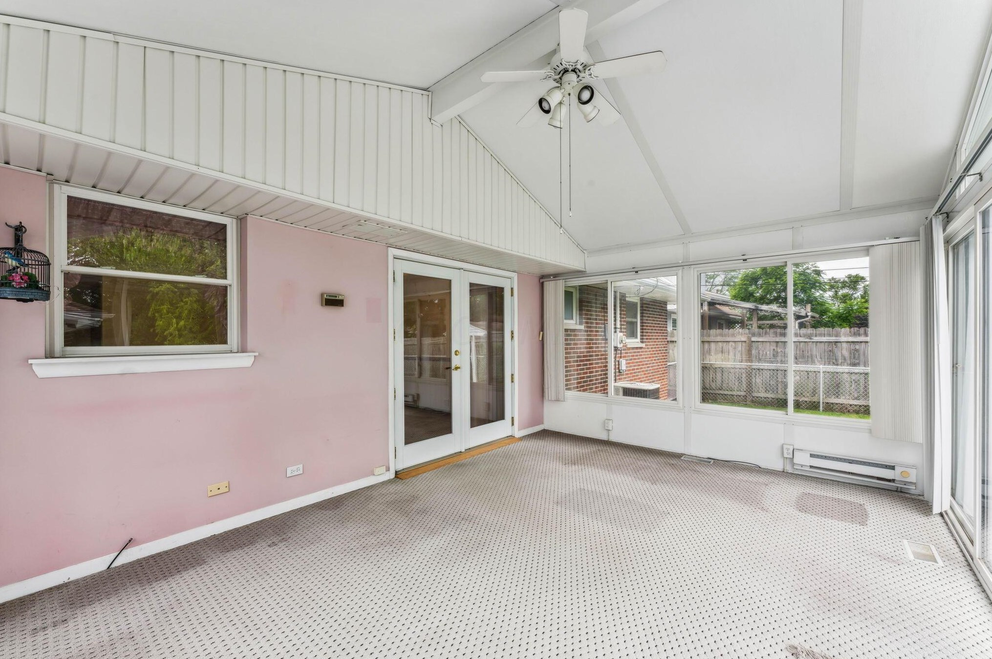 3748 Kinsey Dr, Columbus OH  43224-2644 exterior