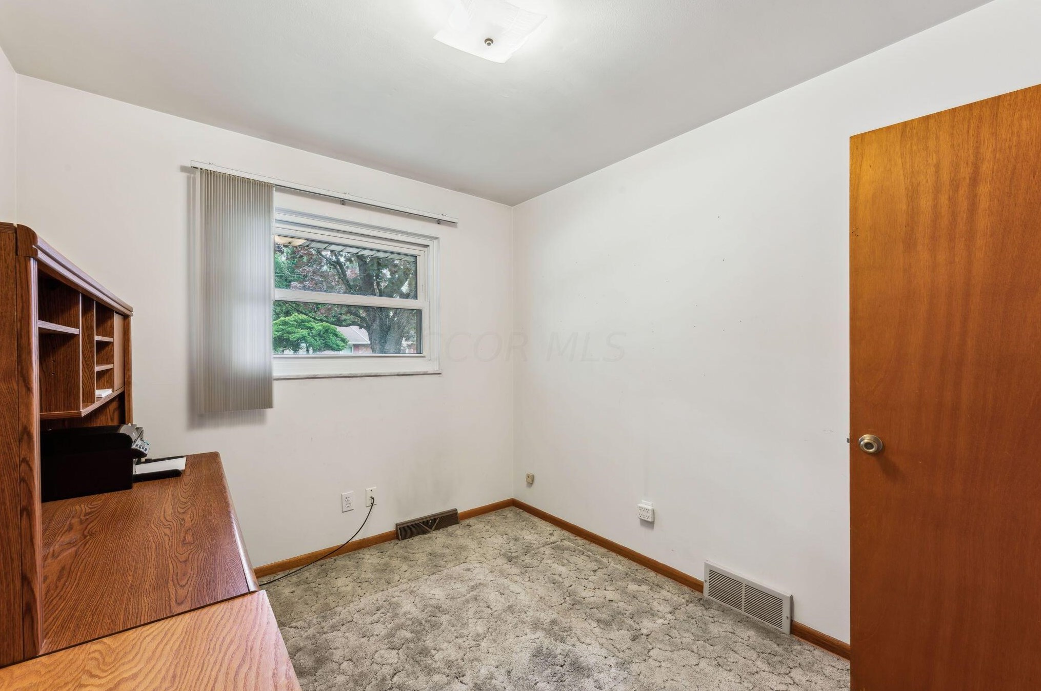 3748 Kinsey Dr, Columbus OH  43224-2644 exterior