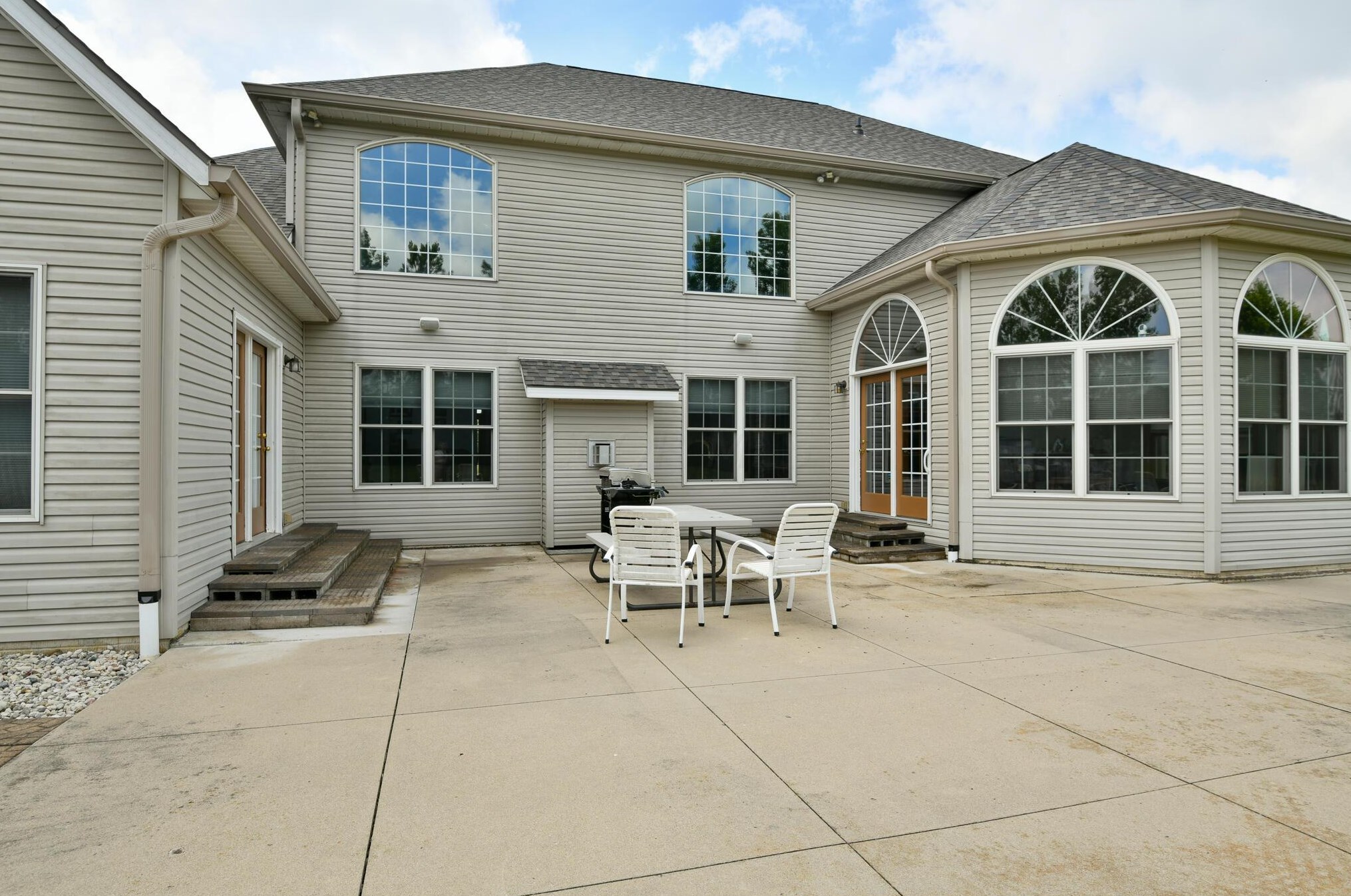 1150 Roxanna New Burlington Rd, Mount Holly OH  45068-8694 exterior