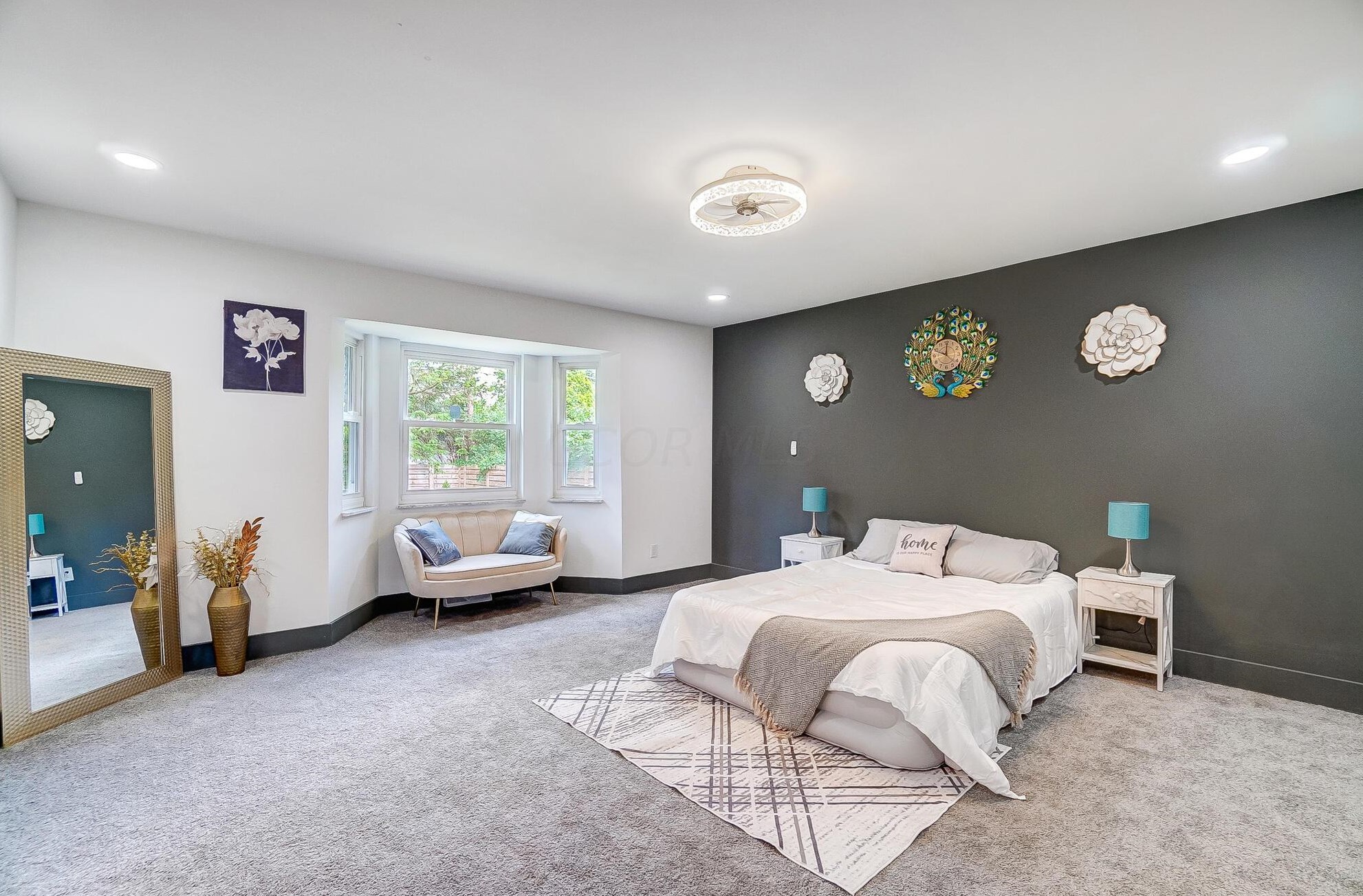 1380 Devonhurst Dr, Columbus OH 43232-1524 exterior