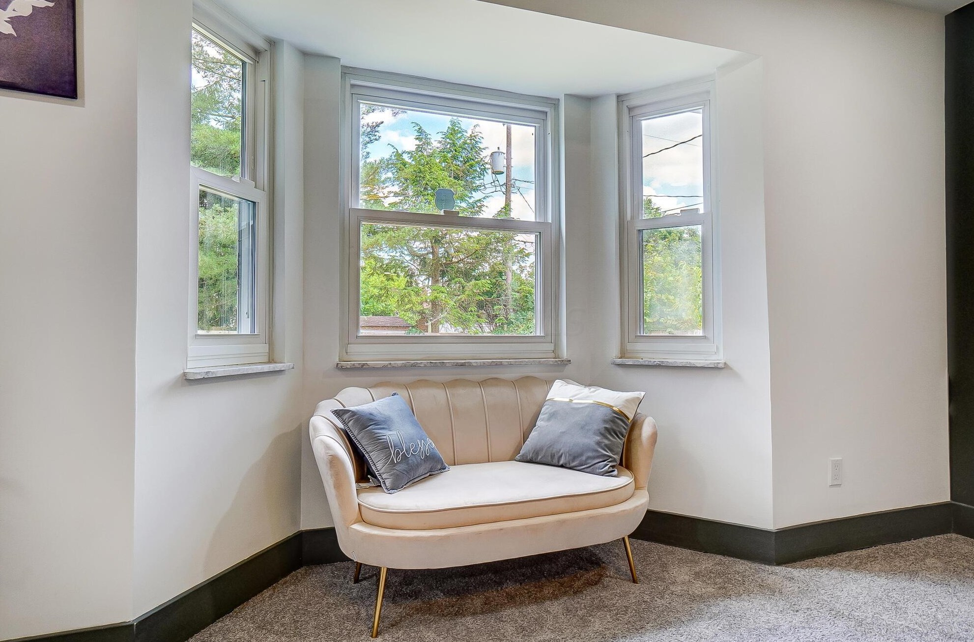 1380 Devonhurst Dr, Columbus OH 43232-1524 exterior