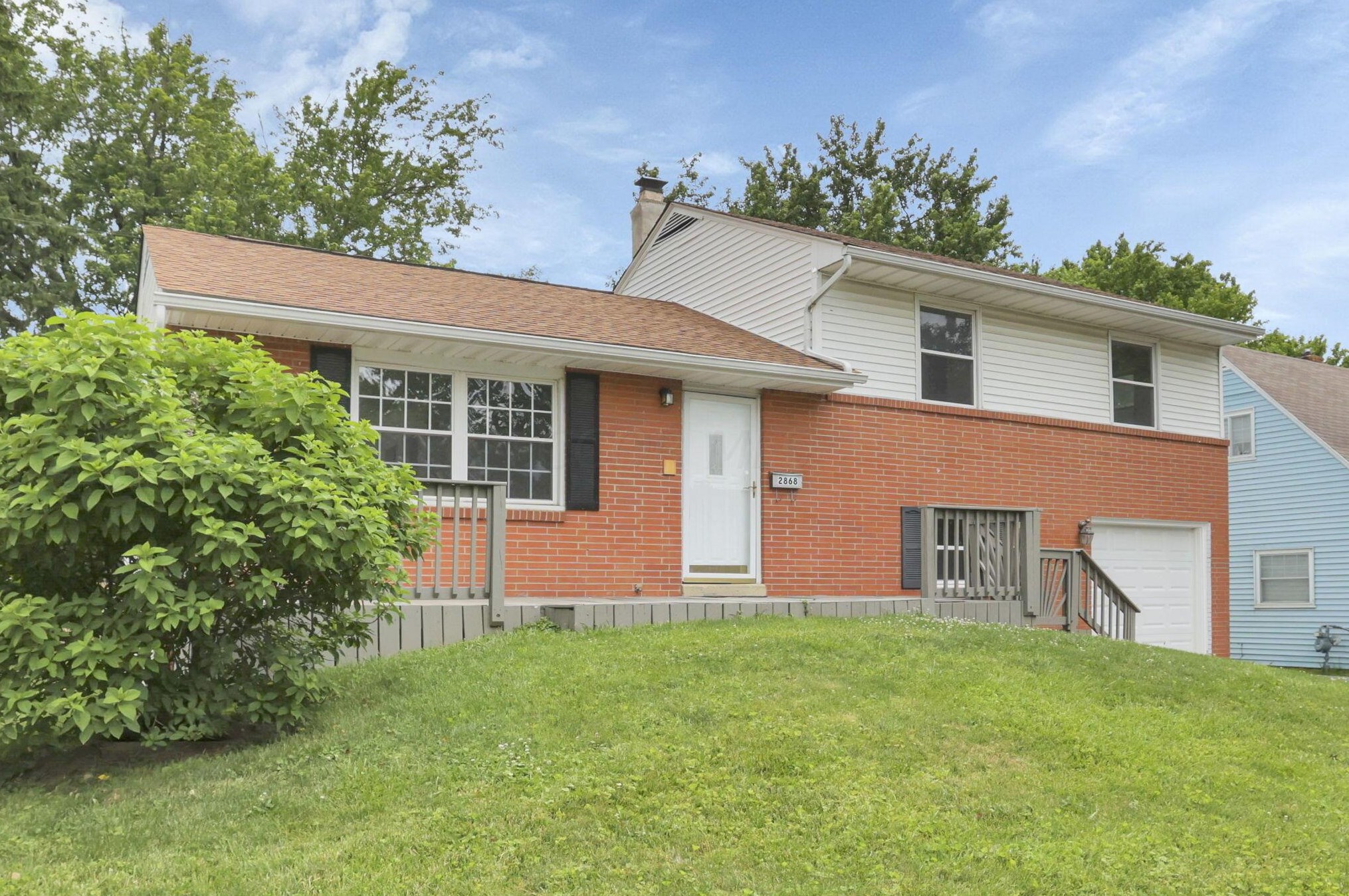 2868 Louise Ave, Darbydale, OH 43123-2464