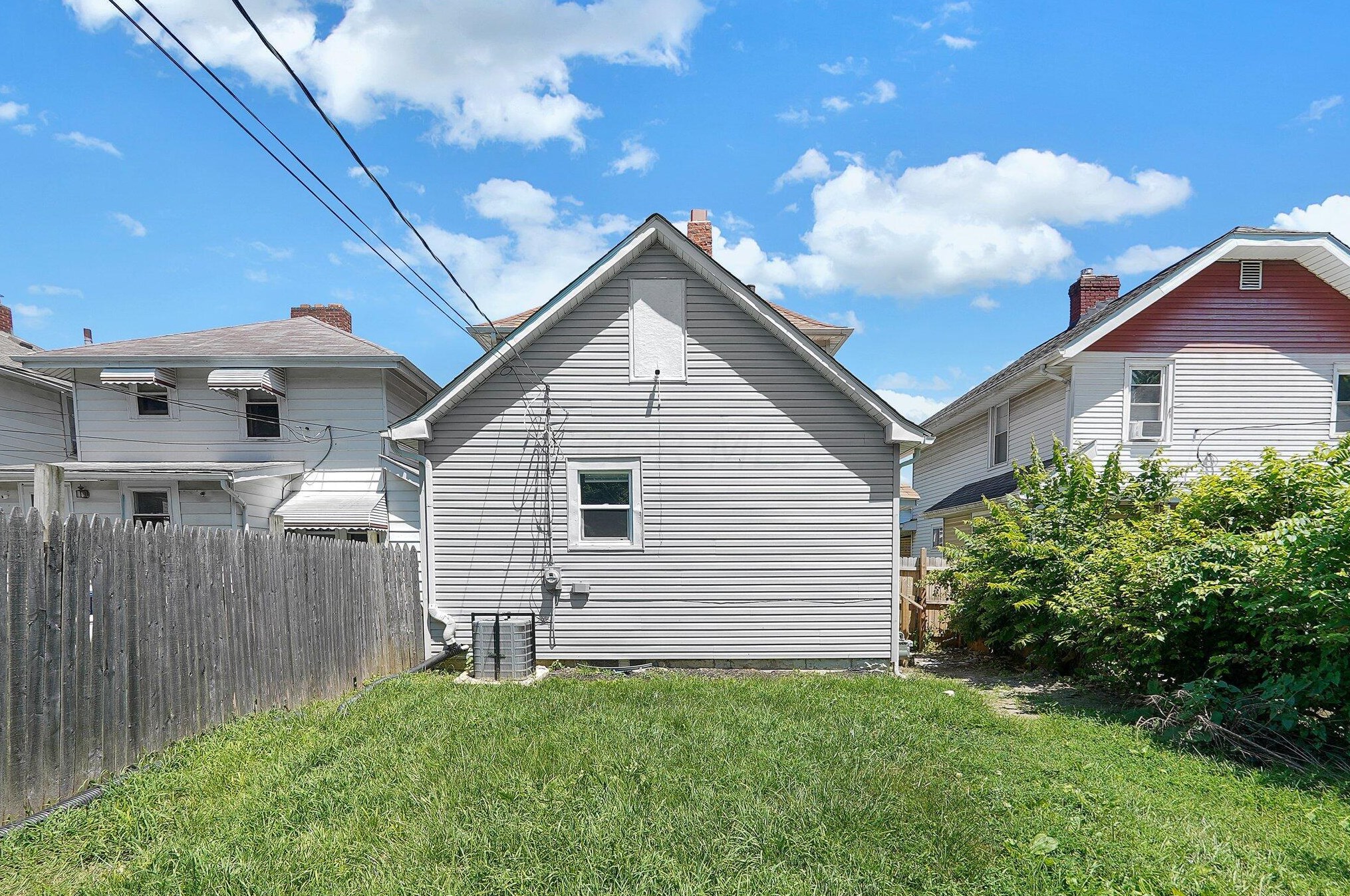 449 Eureka Ave, Columbus OH  43204-3441 exterior