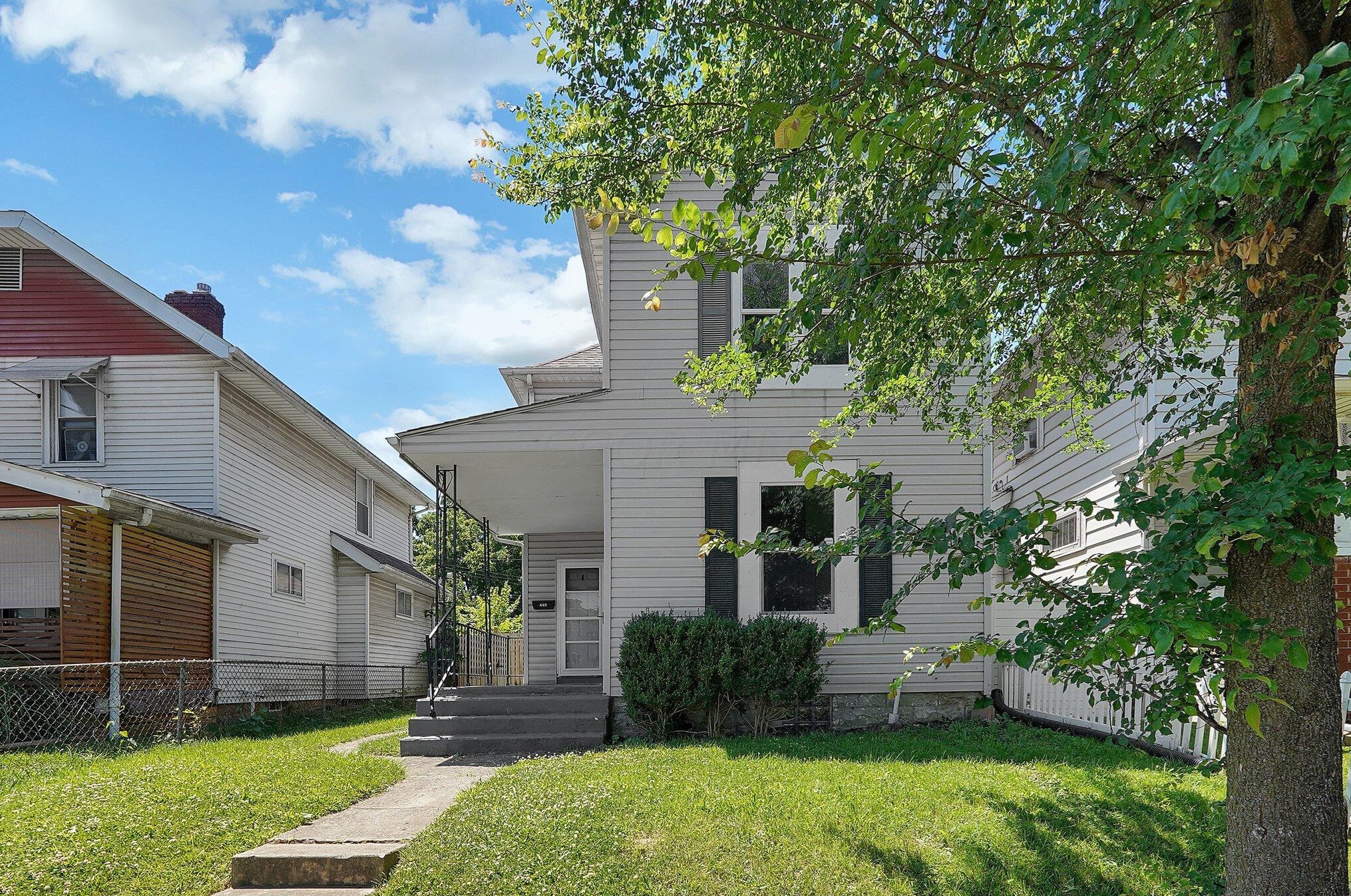 449 Eureka Ave, Columbus OH  43204-3441 exterior