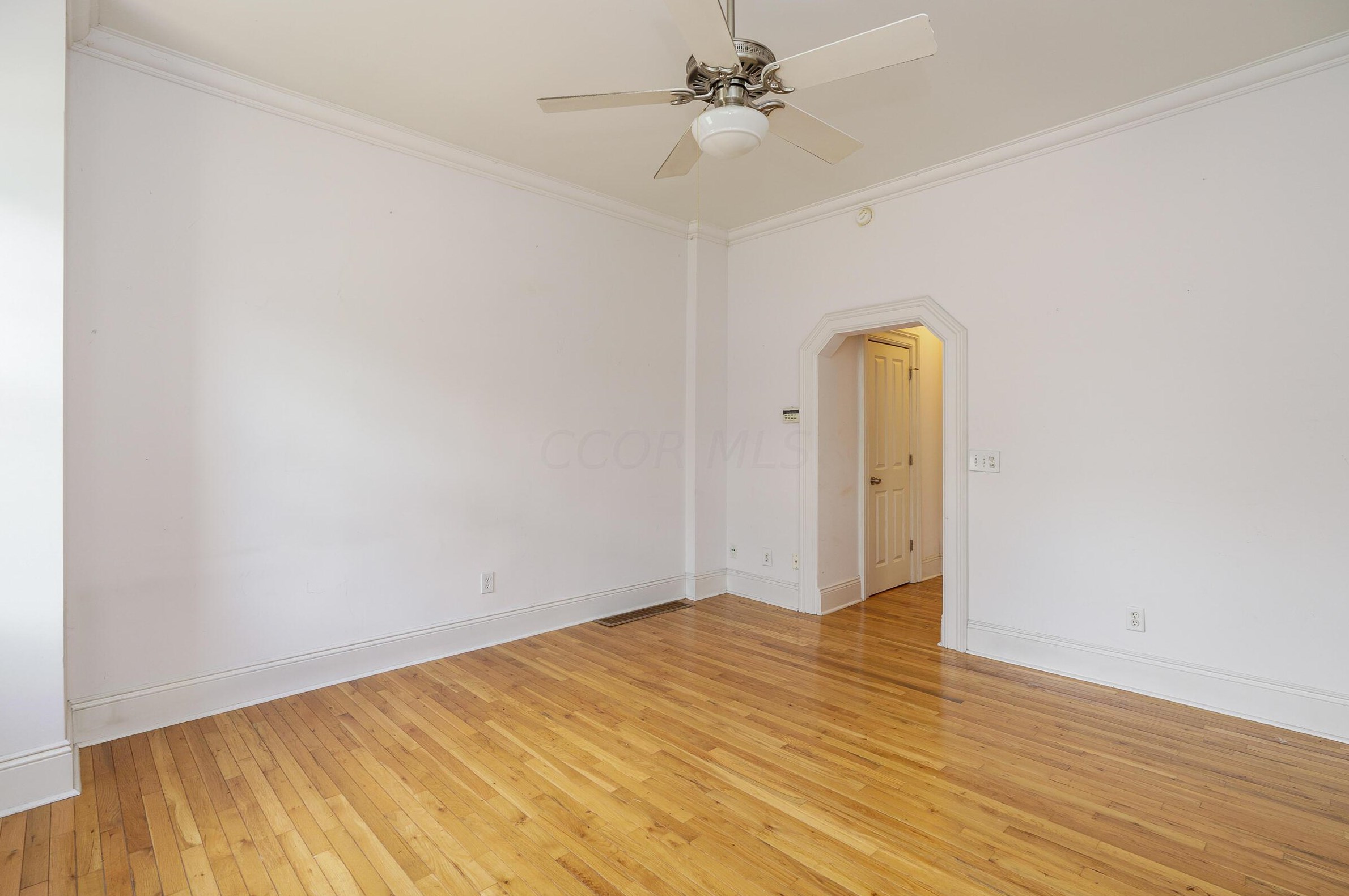 771 Mohawk St, Columbus OH  43206-2110 exterior