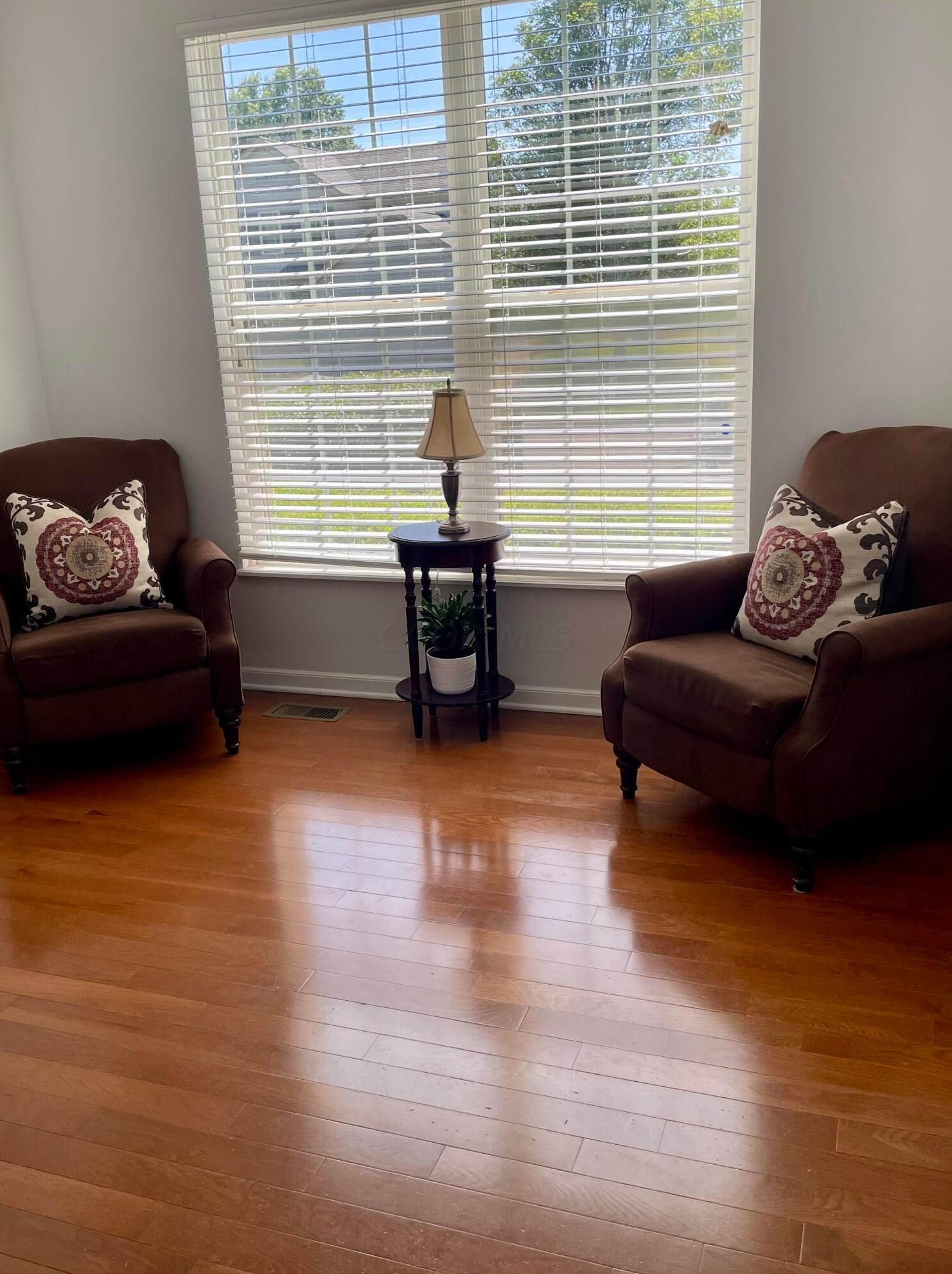 7561 Totten Springs Dr, Westerville, OH 43082-9376