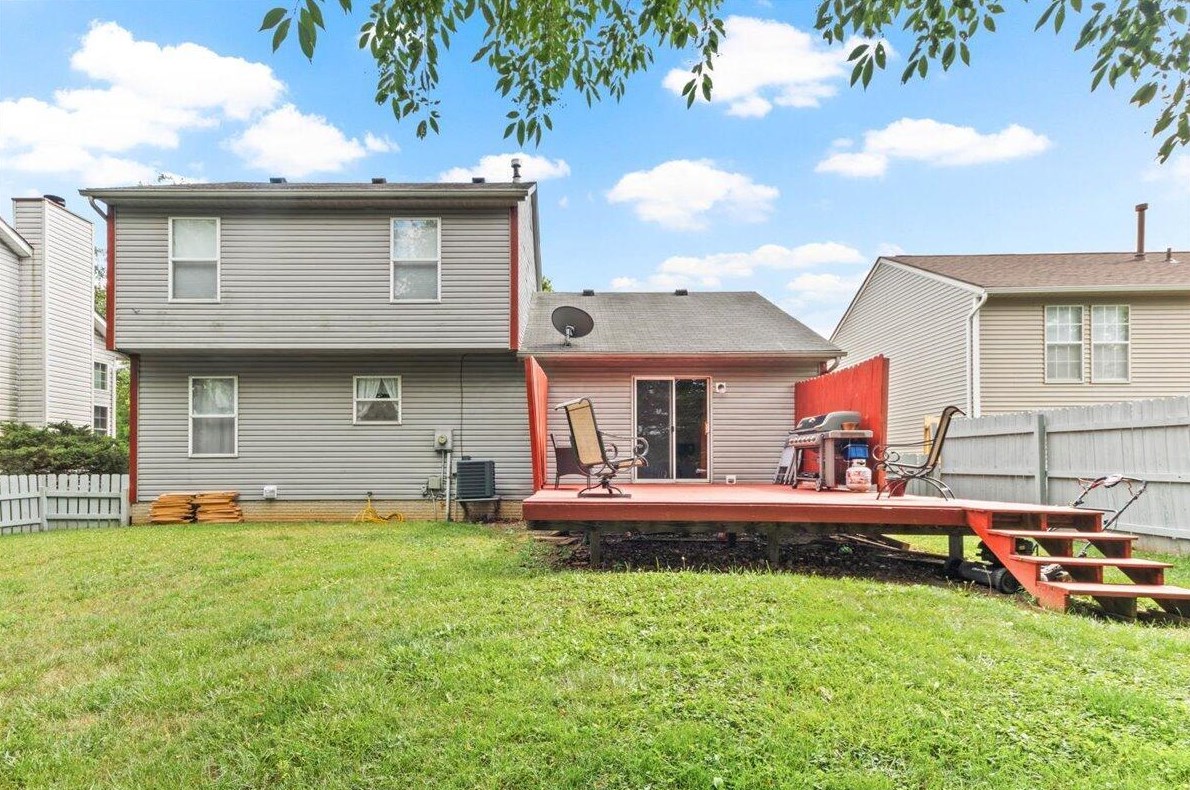 488 Courtright Dr, Pickerington OH  43147-1500 exterior