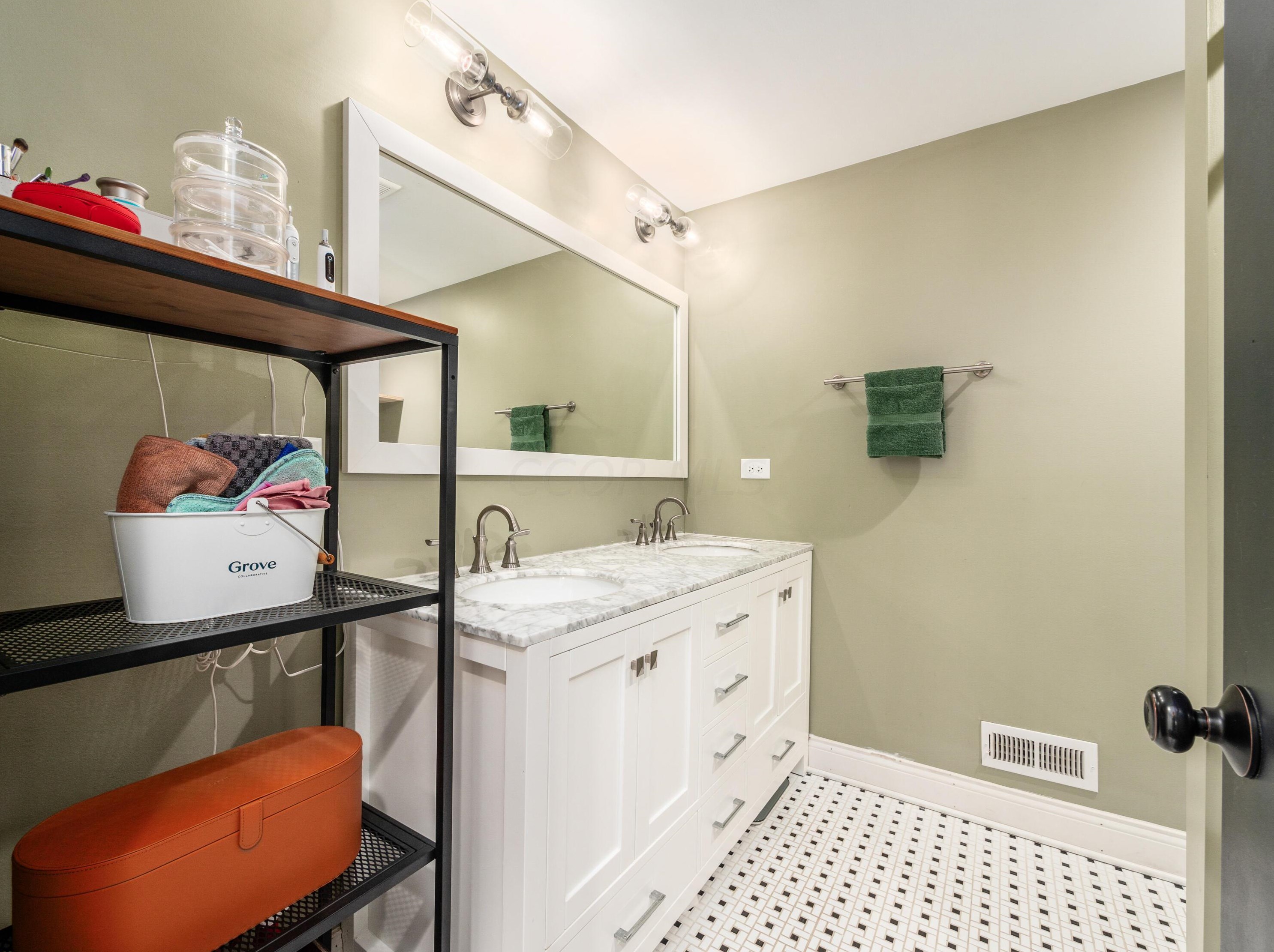 599 Columbus St, Columbus OH 43206-1594 exterior