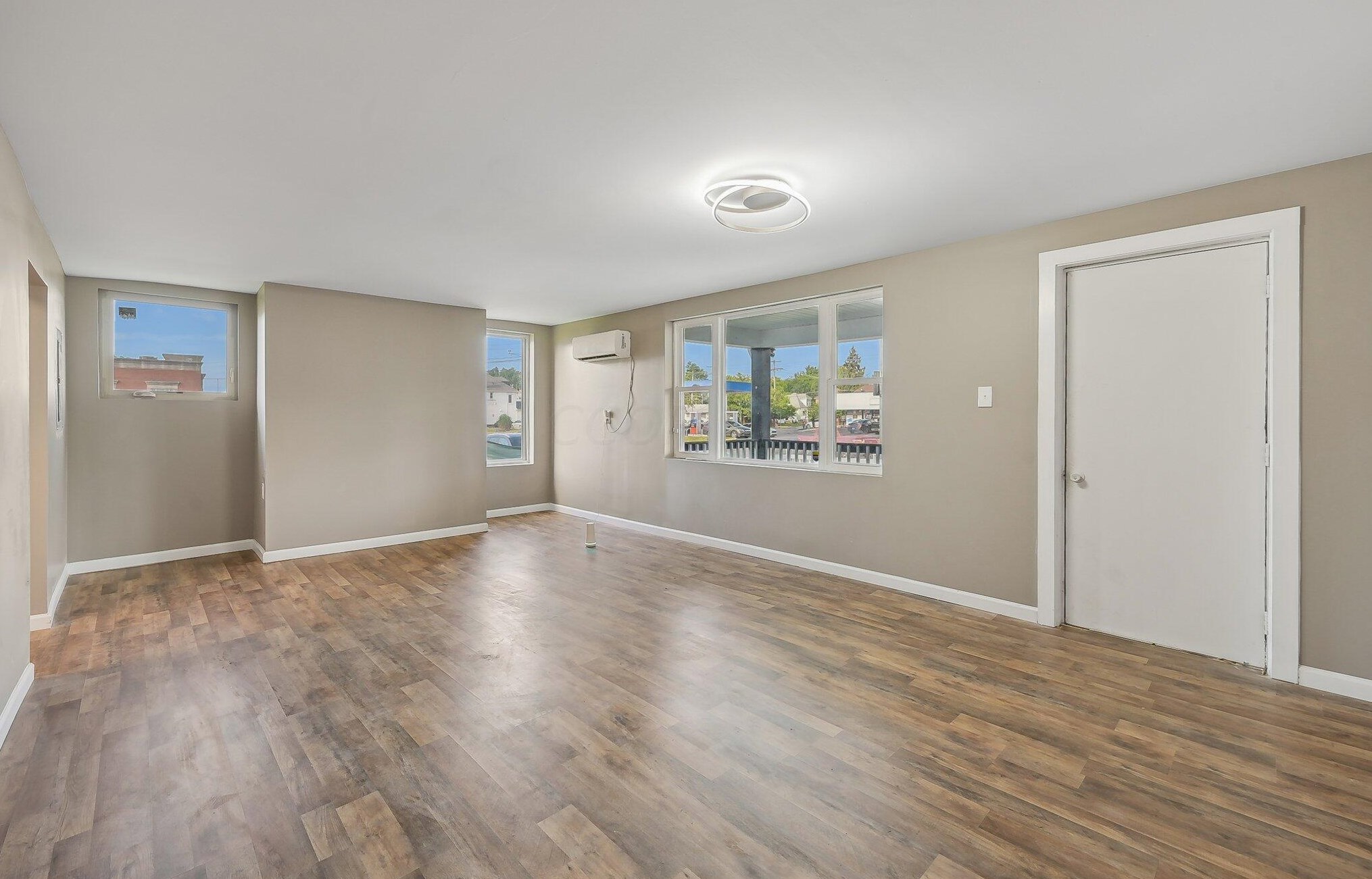 2738 Cleveland Ave, Columbus OH  exterior