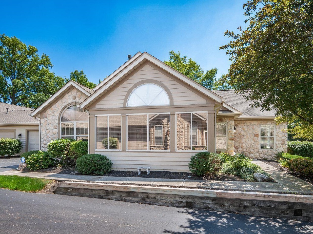 72 Villamere Dr, Columbus, OH 43213-1582
