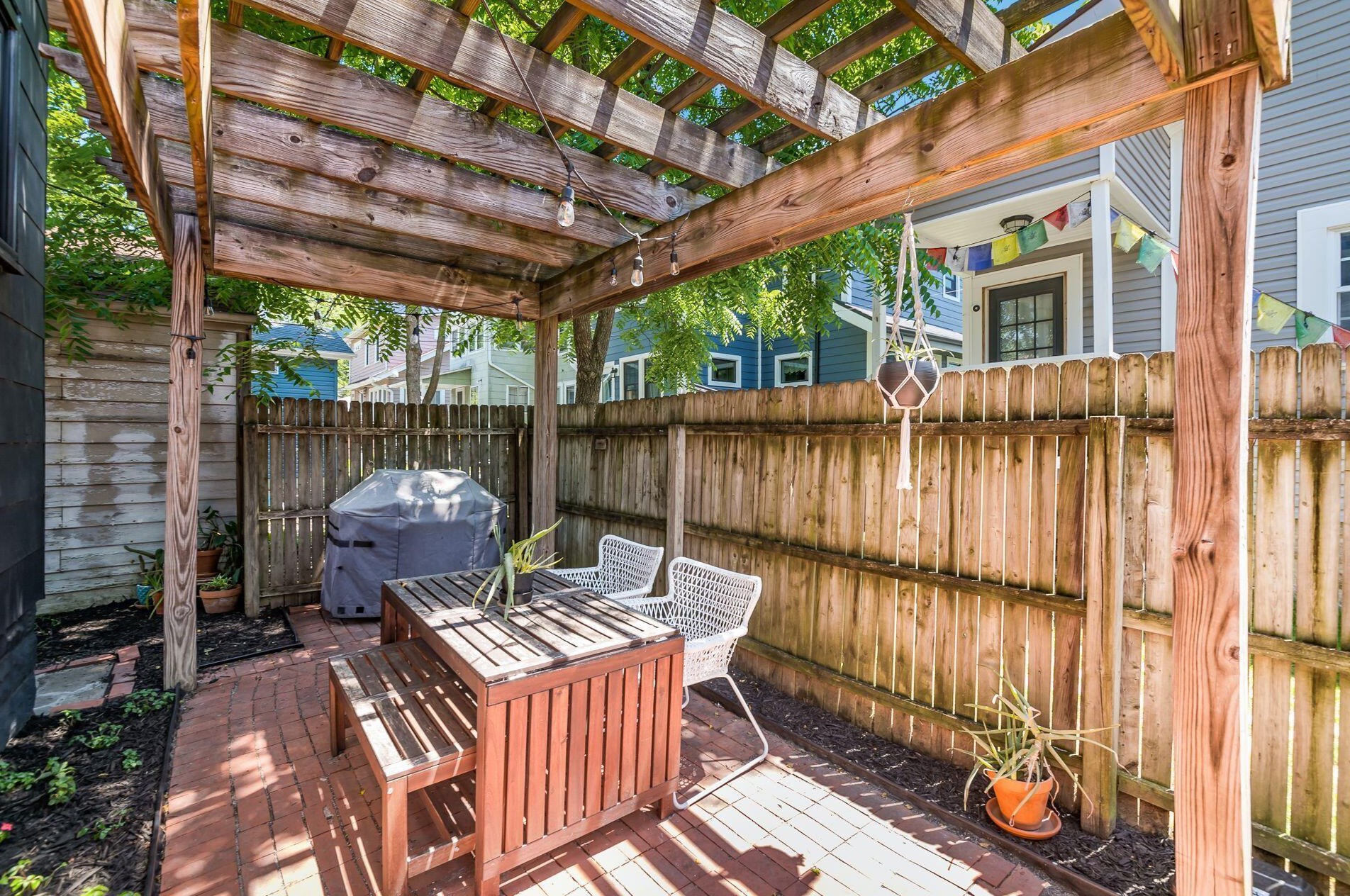 2978 Findley Ave, Columbus OH 43202-2246 exterior