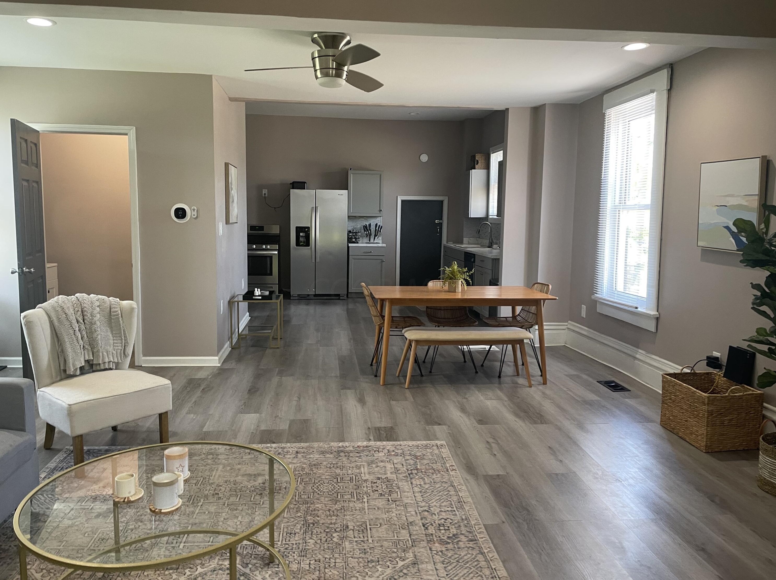 1390 Livingston Ave, Columbus OH 43209-2945 exterior