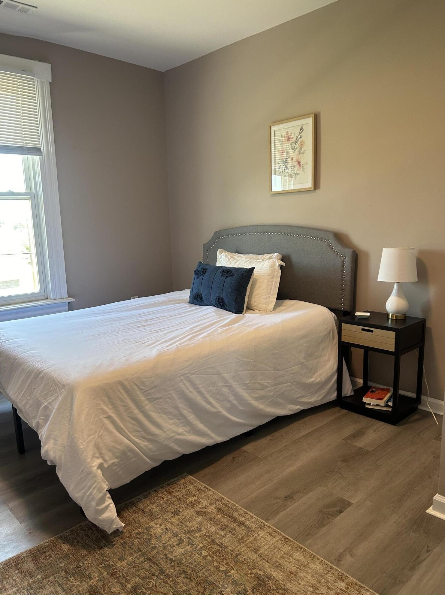 1390 Livingston Ave, Columbus OH 43209-2945 exterior