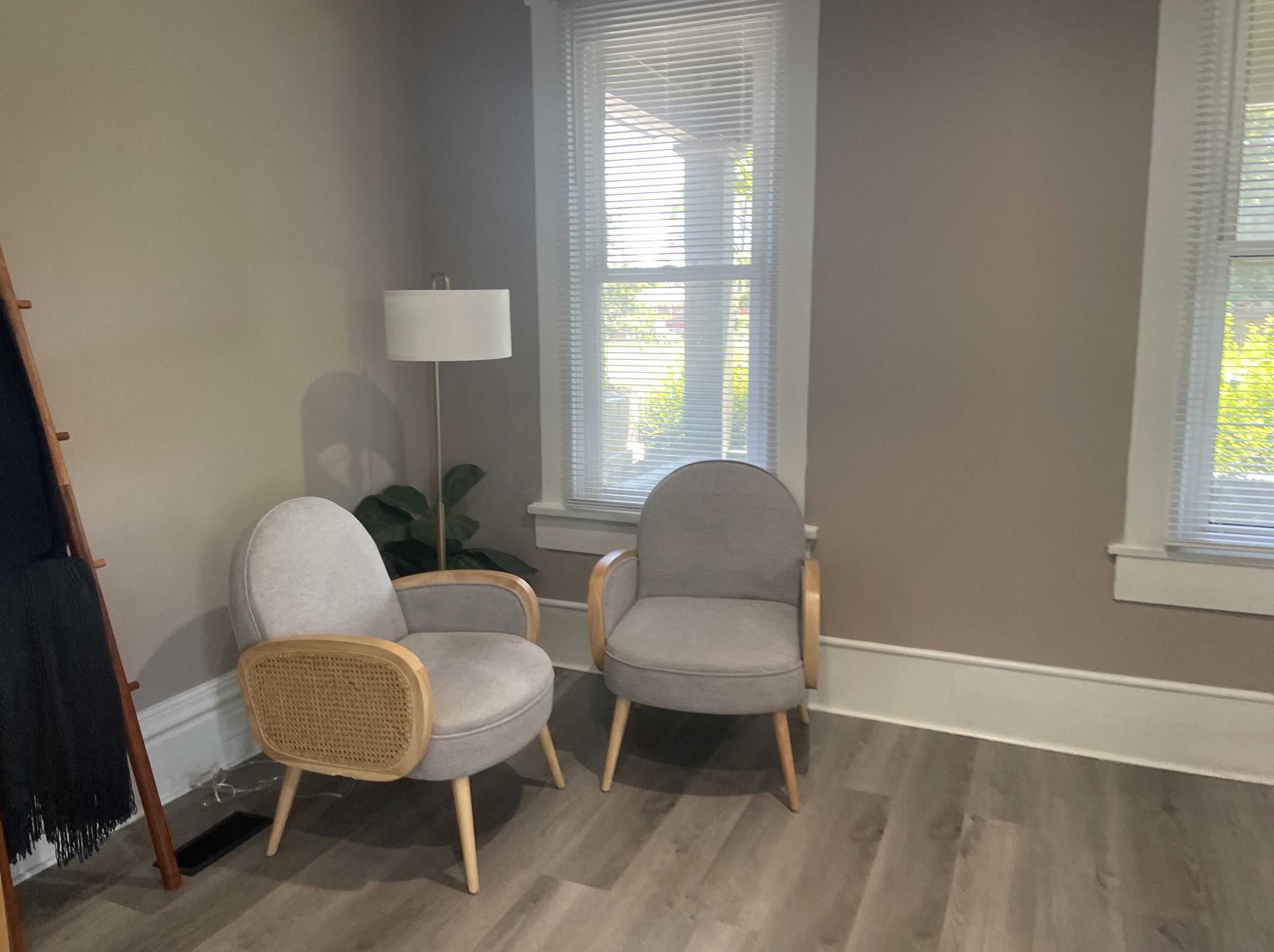 1390 Livingston Ave, Columbus OH 43209-2945 exterior