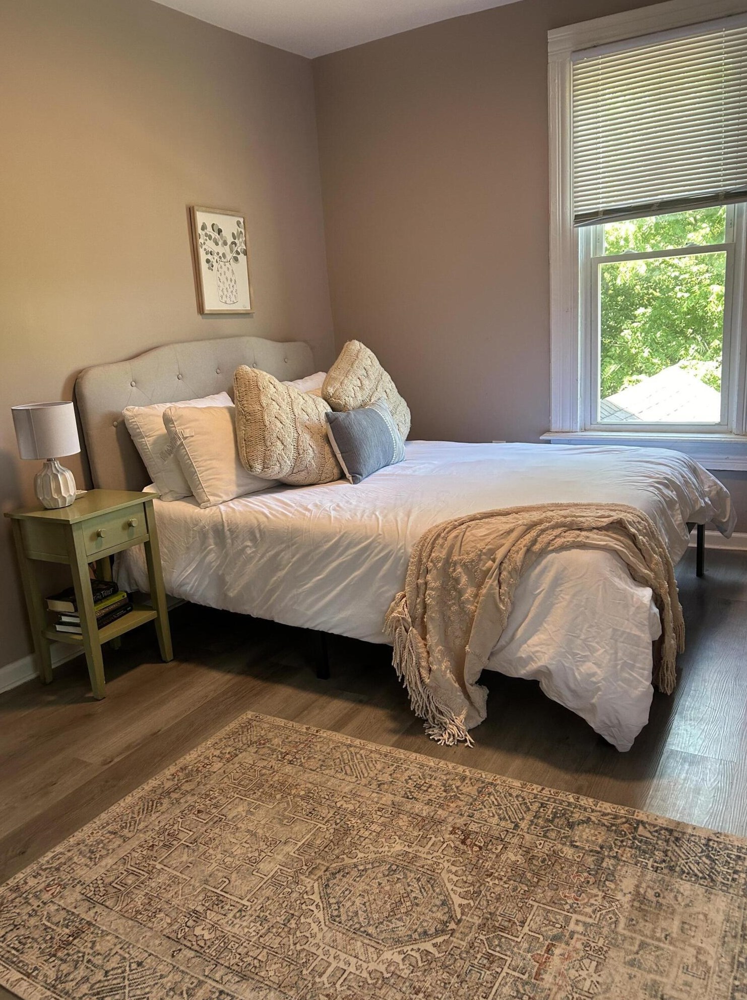 1390 Livingston Ave, Columbus OH 43209-2945 exterior