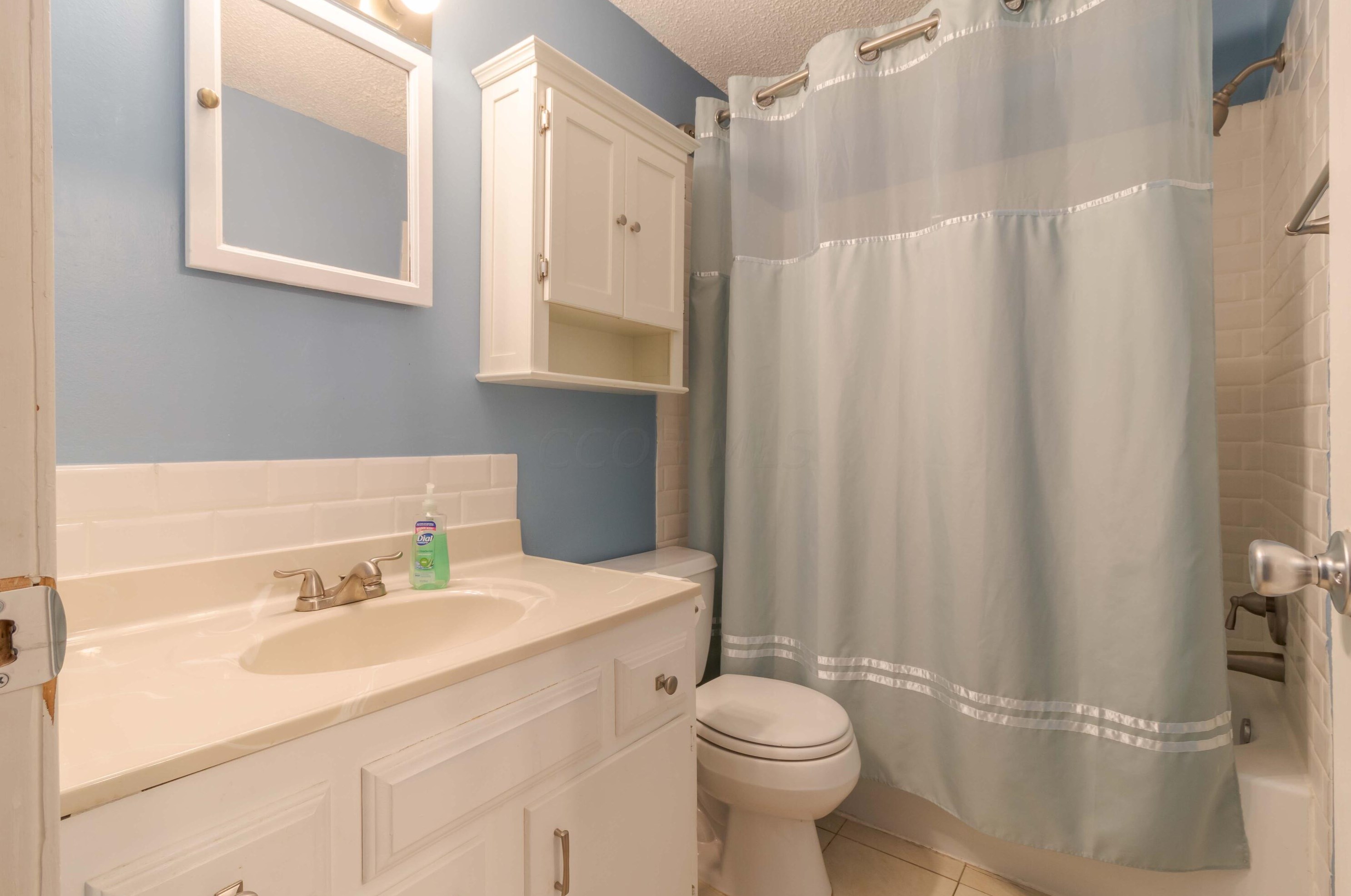 3519 Meldrake St, Columbus OH  43230-1623 exterior