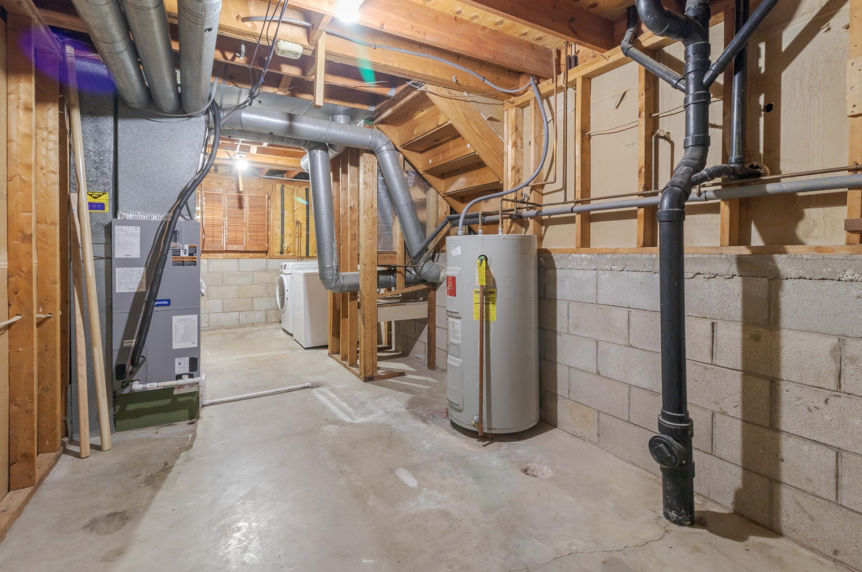 3519 Meldrake St, Columbus OH  43230-1623 exterior