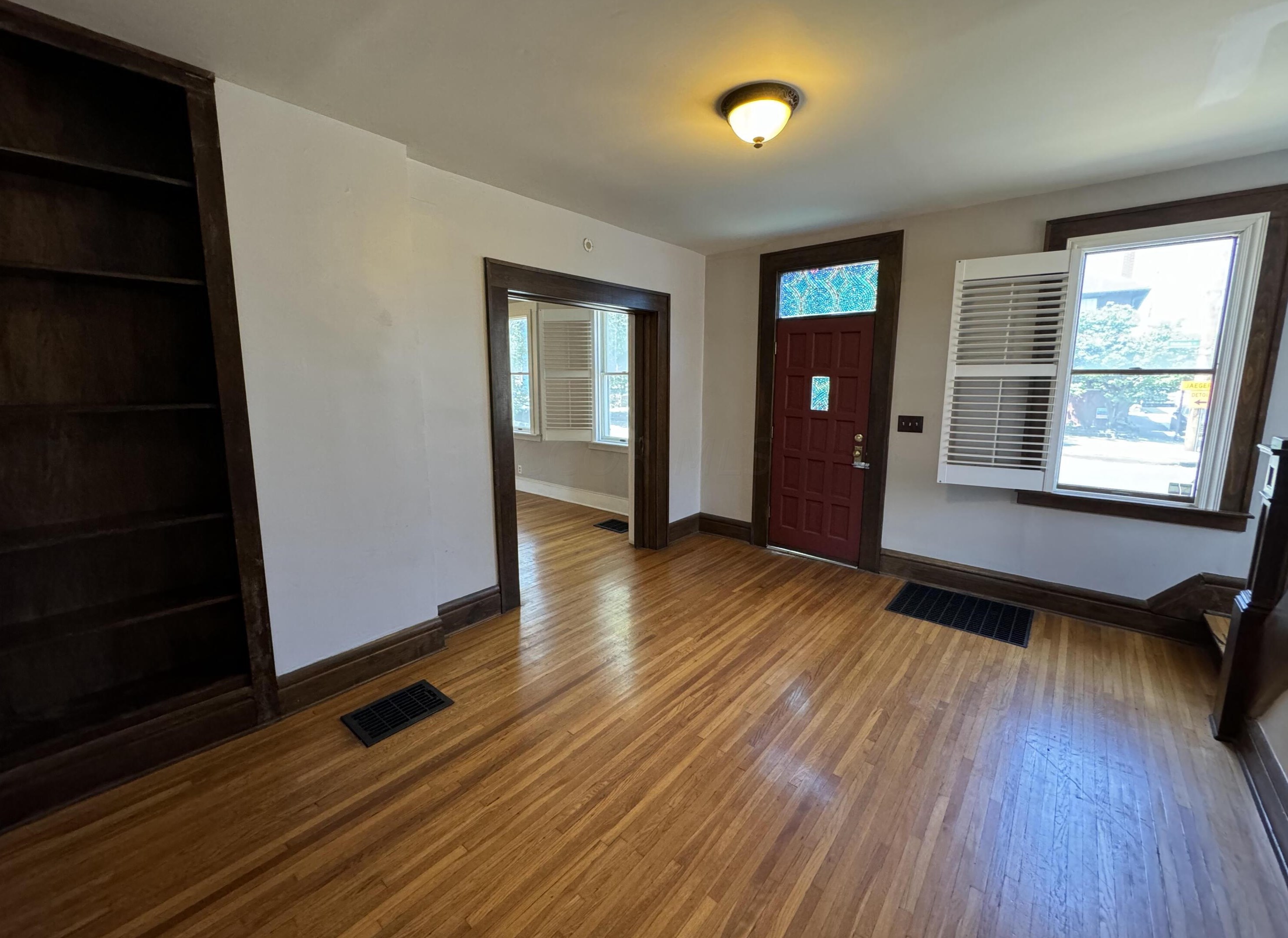 780 Mohawk St, Columbus, OH 43206-2113