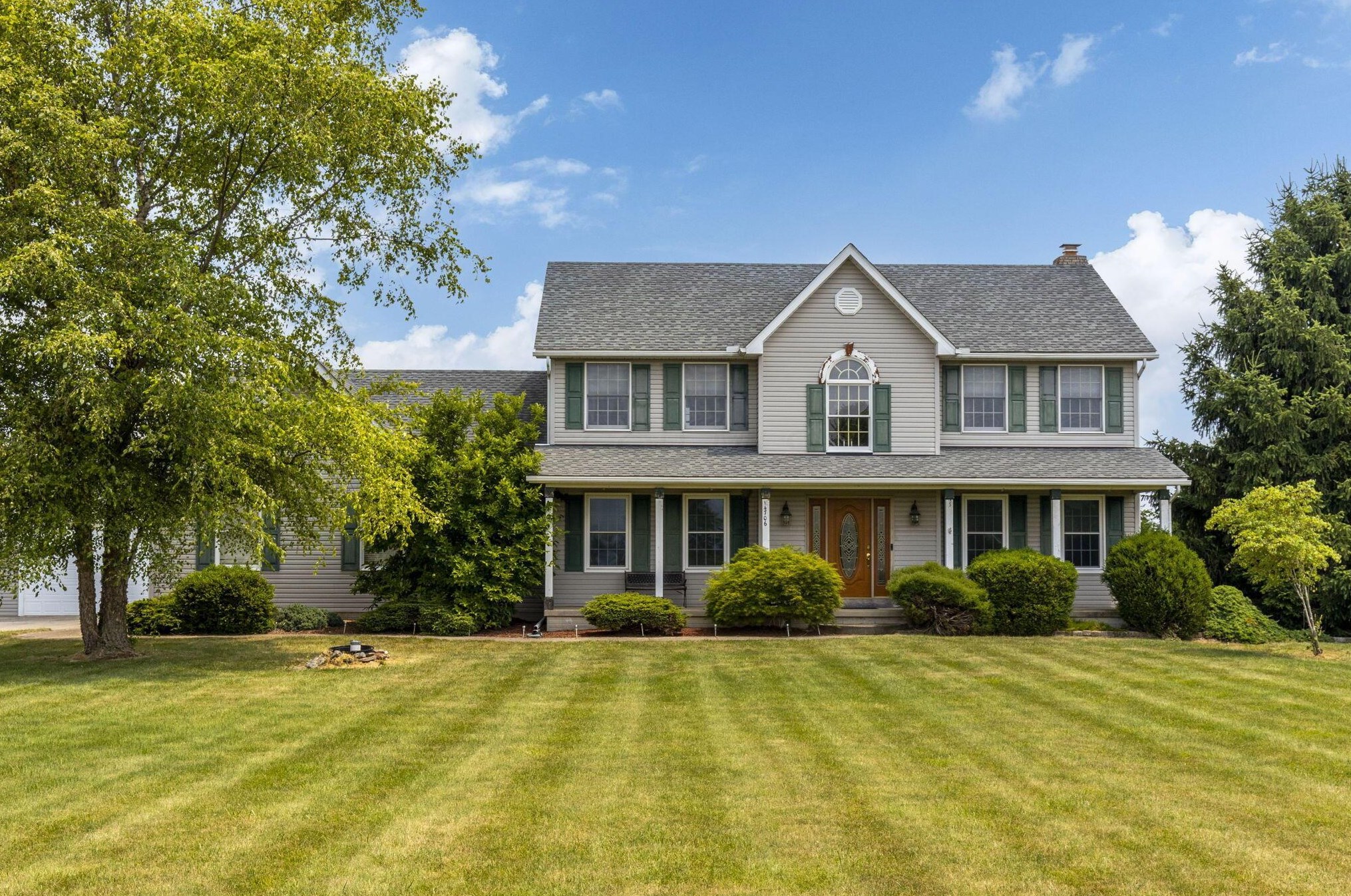 14706 Gibson Rd, Ashville, OH 43103