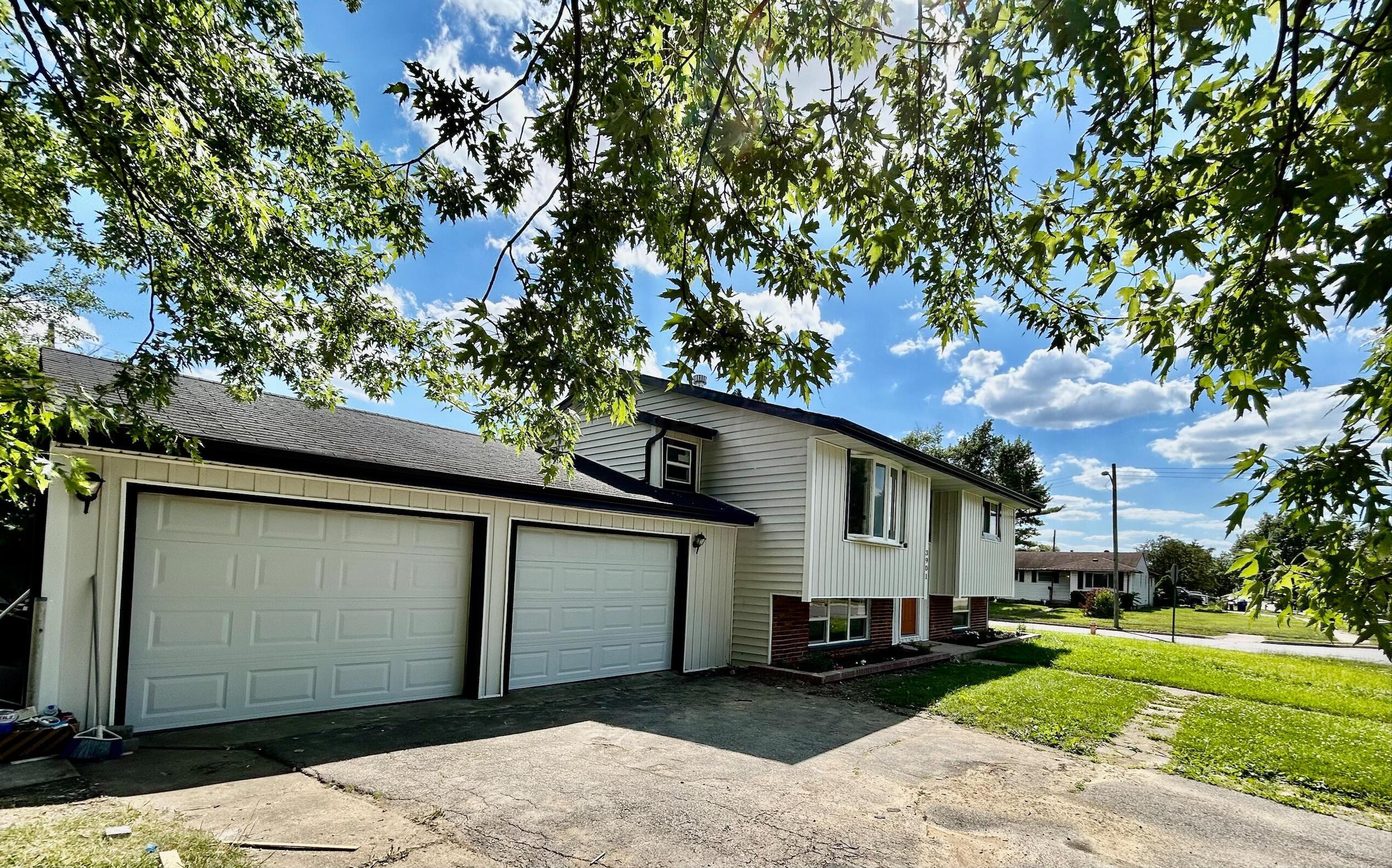 3901 Briggs Rd, Columbus, OH 43228